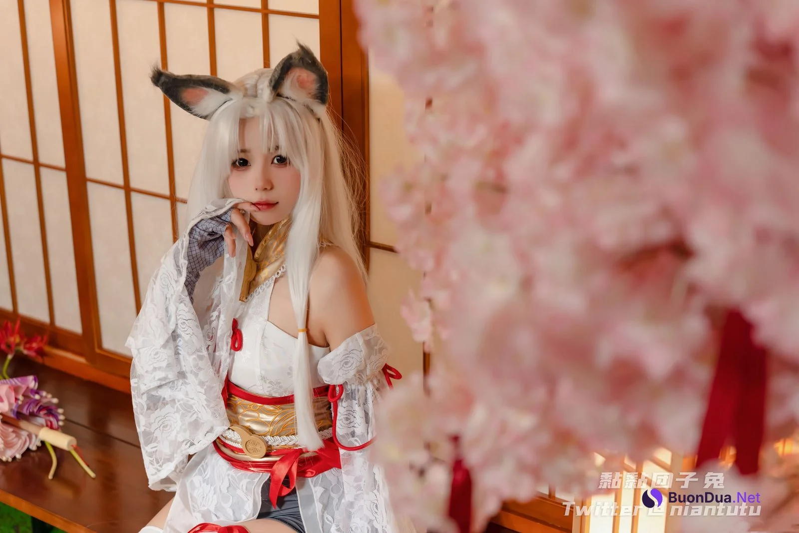 Cosplay 黏黏团子兔 白丝胡桃 - Photo 3