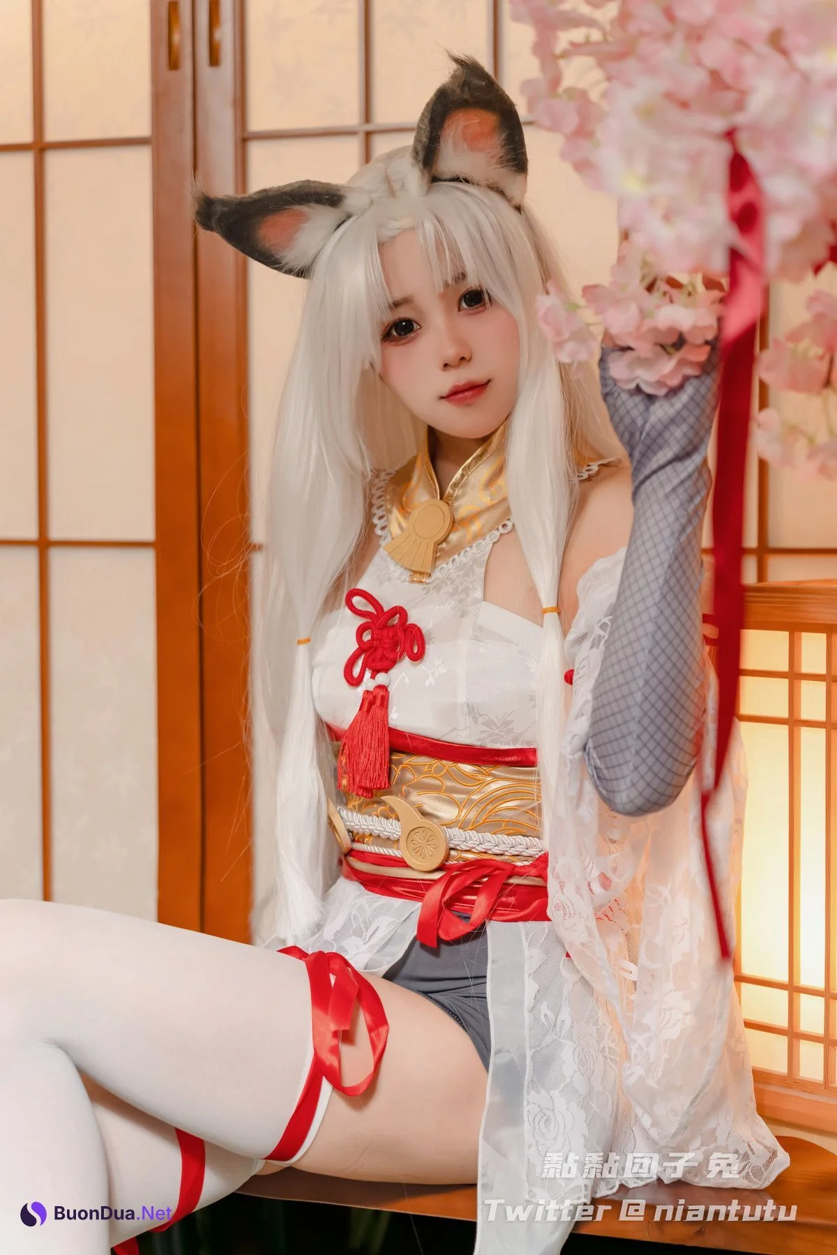 Cosplay 黏黏团子兔 白丝胡桃 - Photo 4