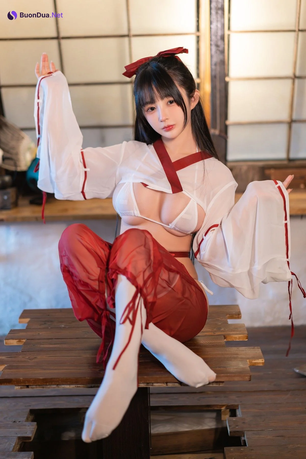 Cosplay 桜井宁宁 巫女 - Photo 4