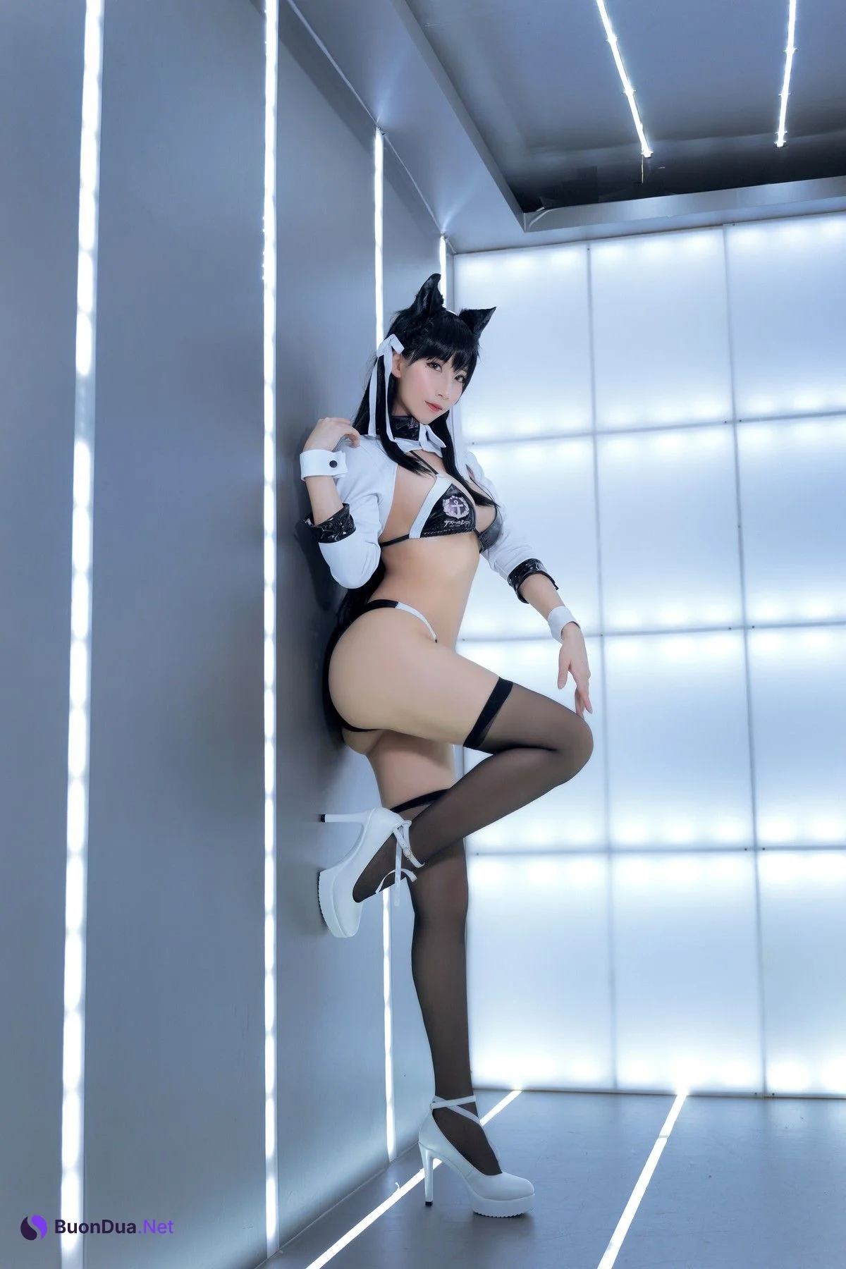 索索 Cosplay 愛宕 Atago Racing Queen Ver. - Photo 2