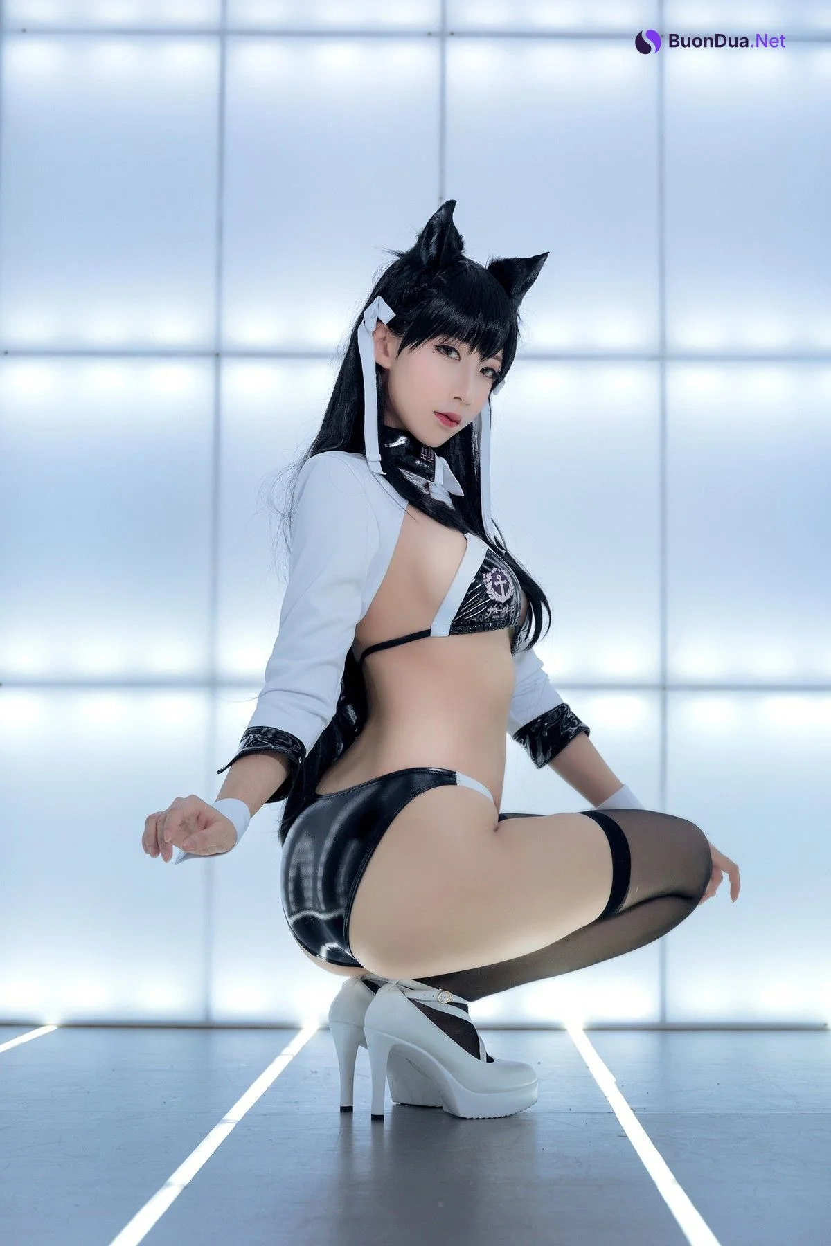 索索 Cosplay 愛宕 Atago Racing Queen Ver. - Photo 3