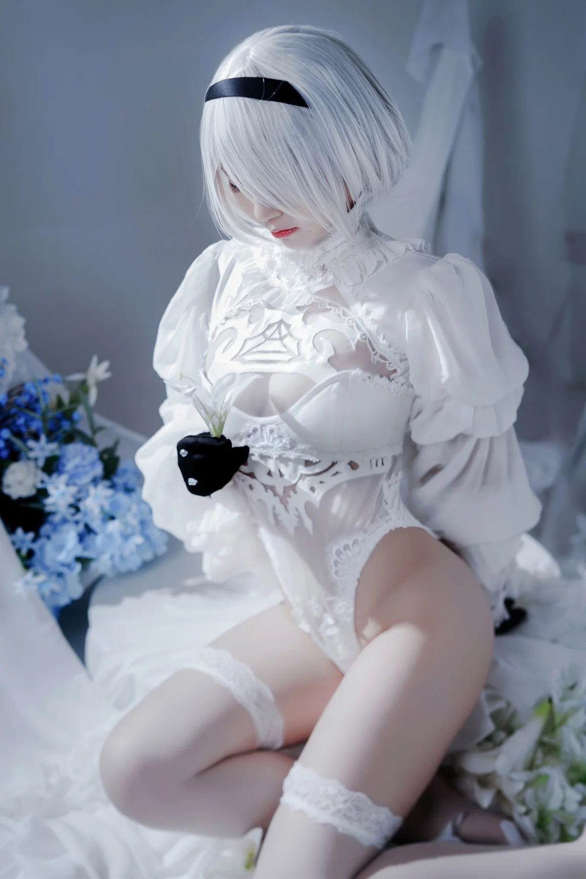 Cosplay 半半子 Automataヨルハ二号B型 白いドレス