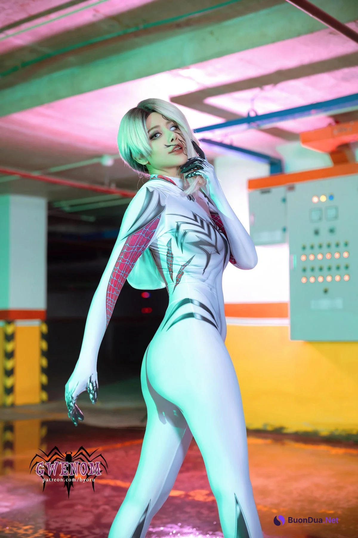 Cosplay 日本性感萝莉Byoru Anti Gwenom - Photo 6