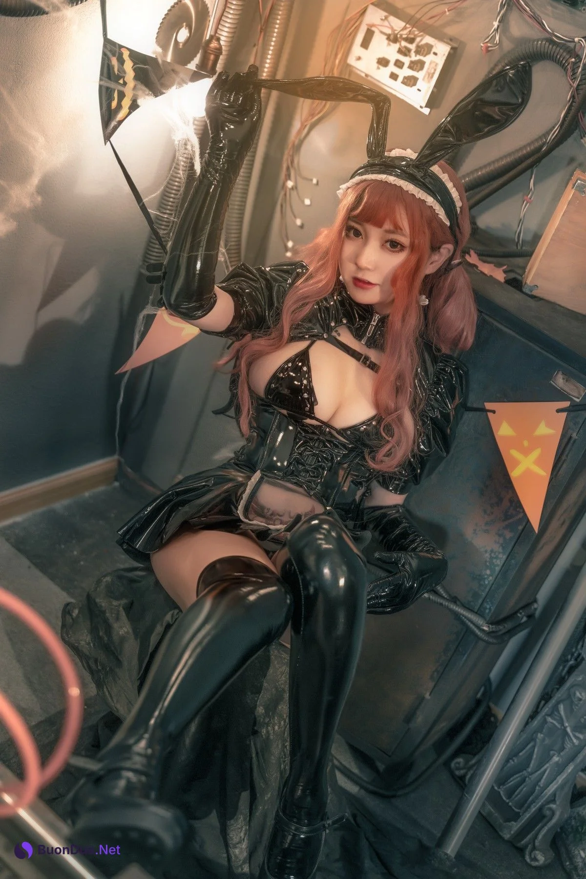 Cosplay 奇行家狗崽 漆皮兔女仆 - Photo 17