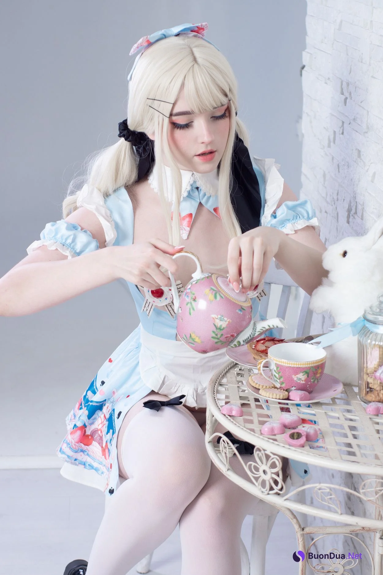 Cosplay Candy_Ball Alice in Easterland - Photo 18