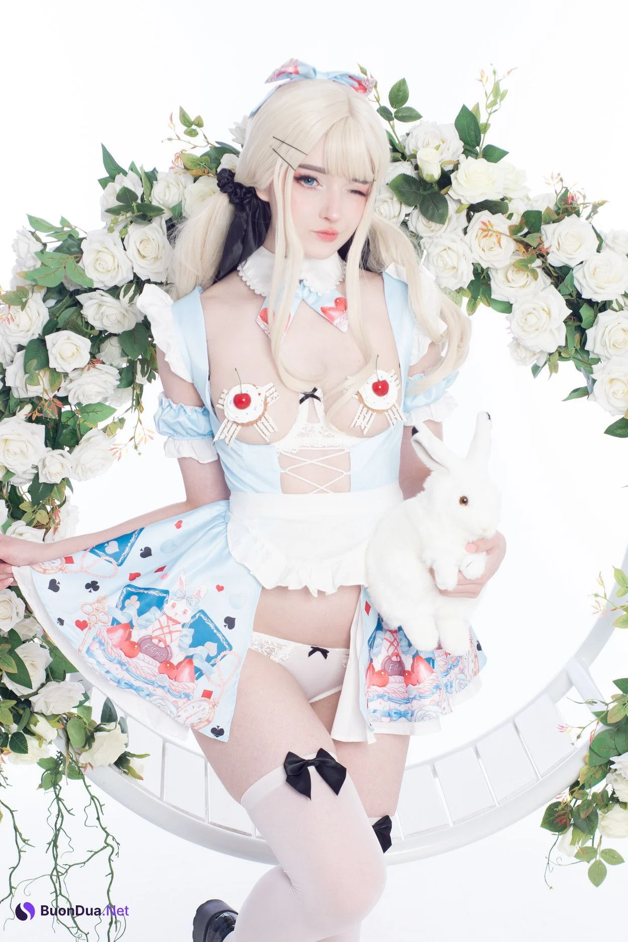 Cosplay Candy_Ball Alice in Easterland - Photo 6