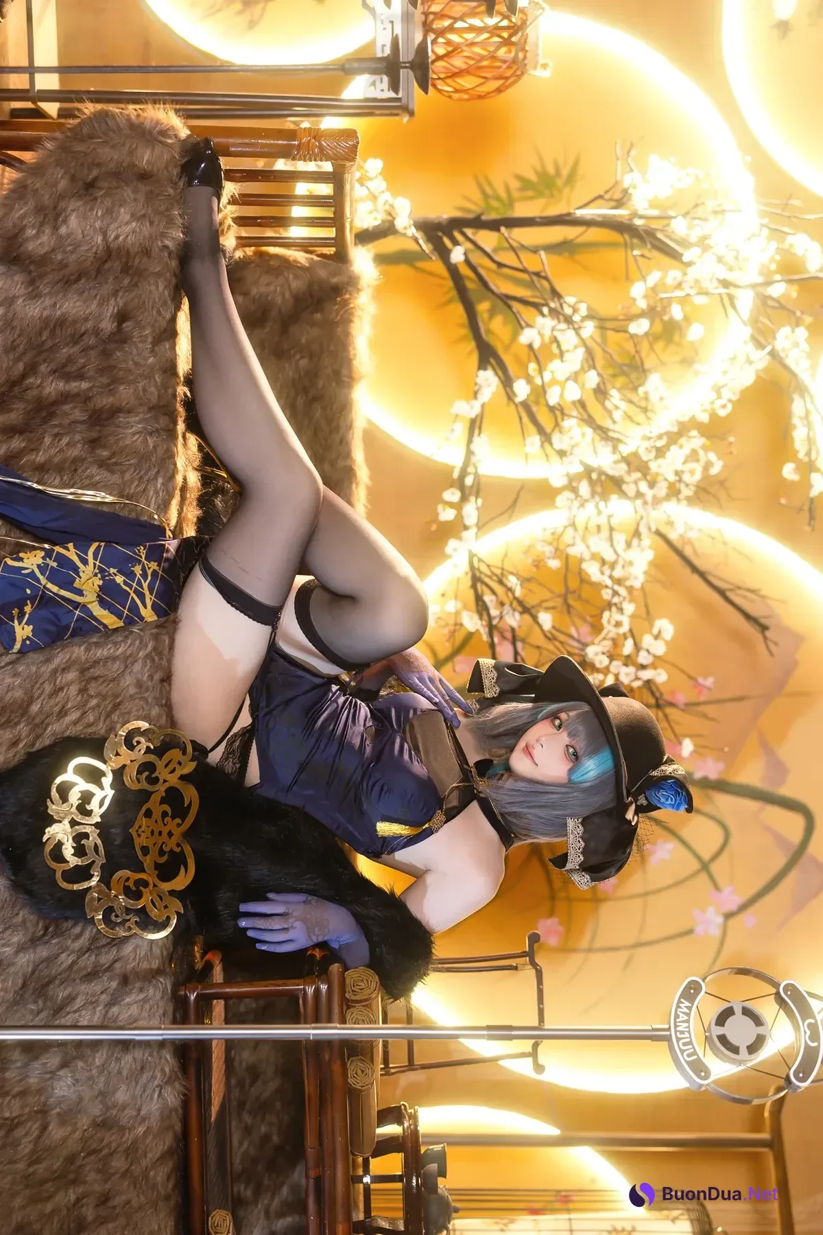 Cosplay 屿鱼 – 金装猫猫头 - Photo 8