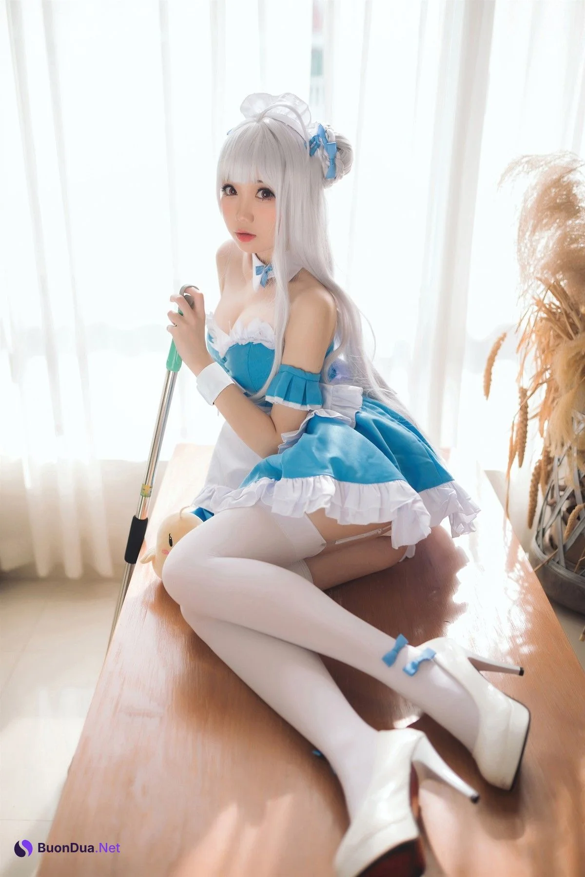 焖焖碳 Cosplay 小天鹅女仆 - Photo 17