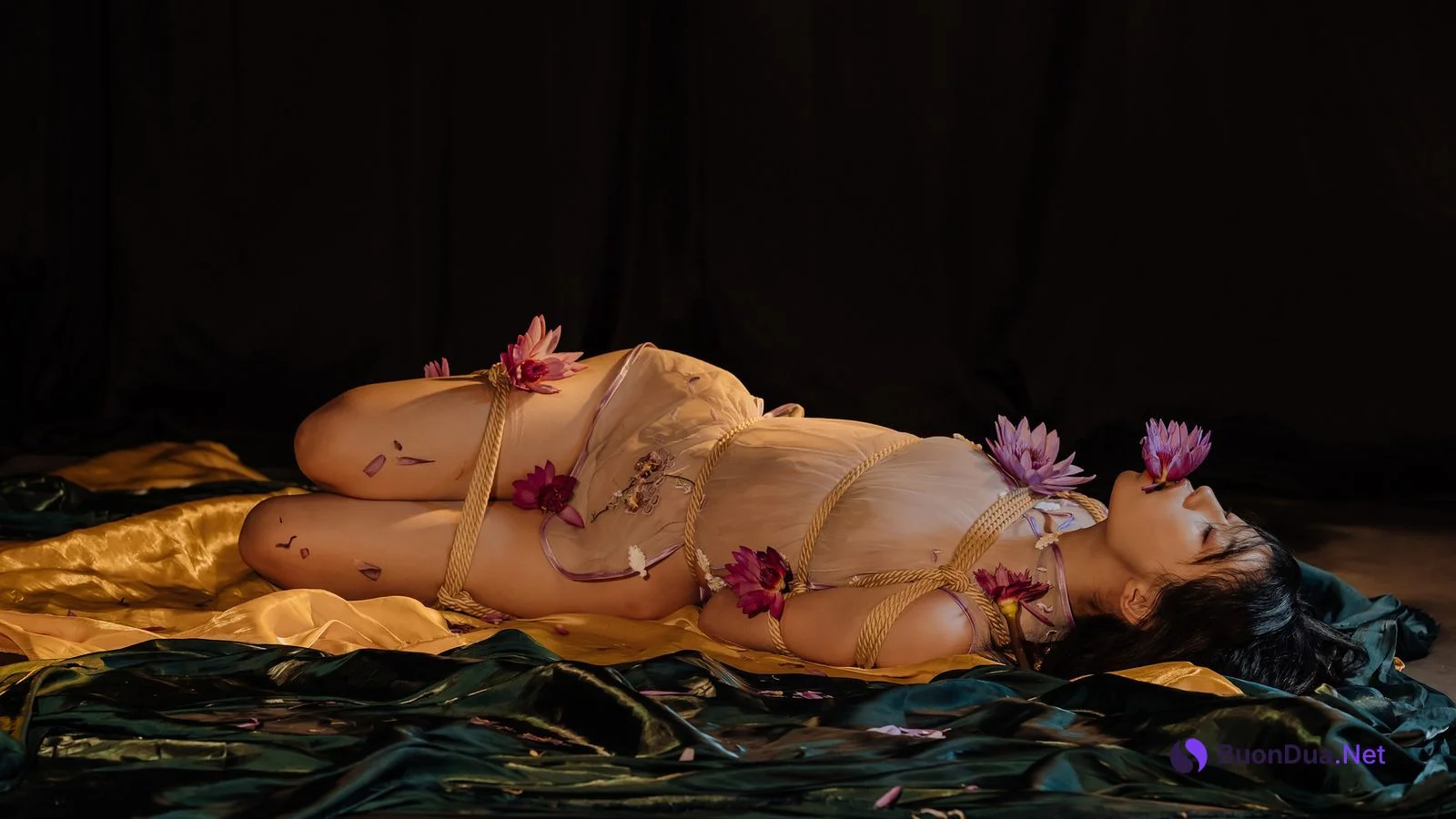 云溪溪 Cosplay 花与绳 Flower and Rope - Photo 11