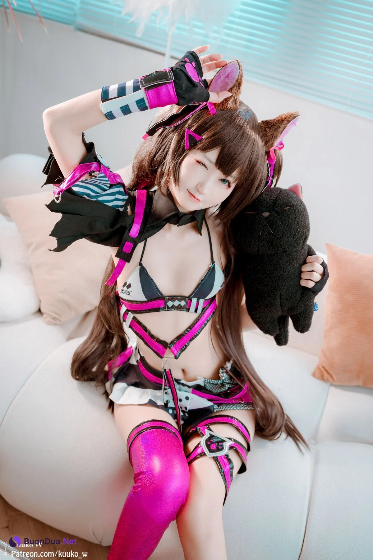 Cosplay KuukoW クー子 Nero NIKKE - Photo 2