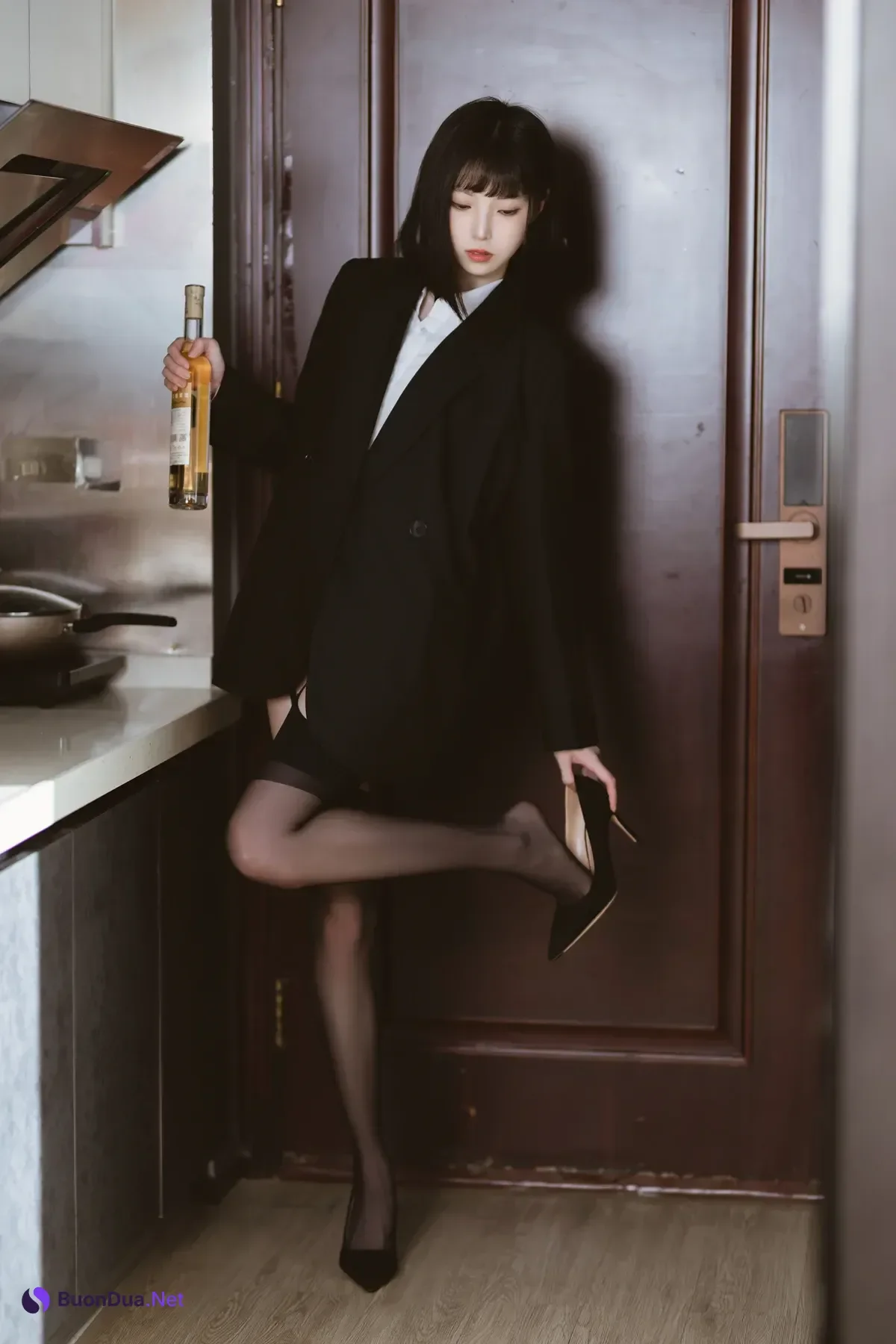 Cosplay 许岚LAN – 醉酒OL - Photo 6