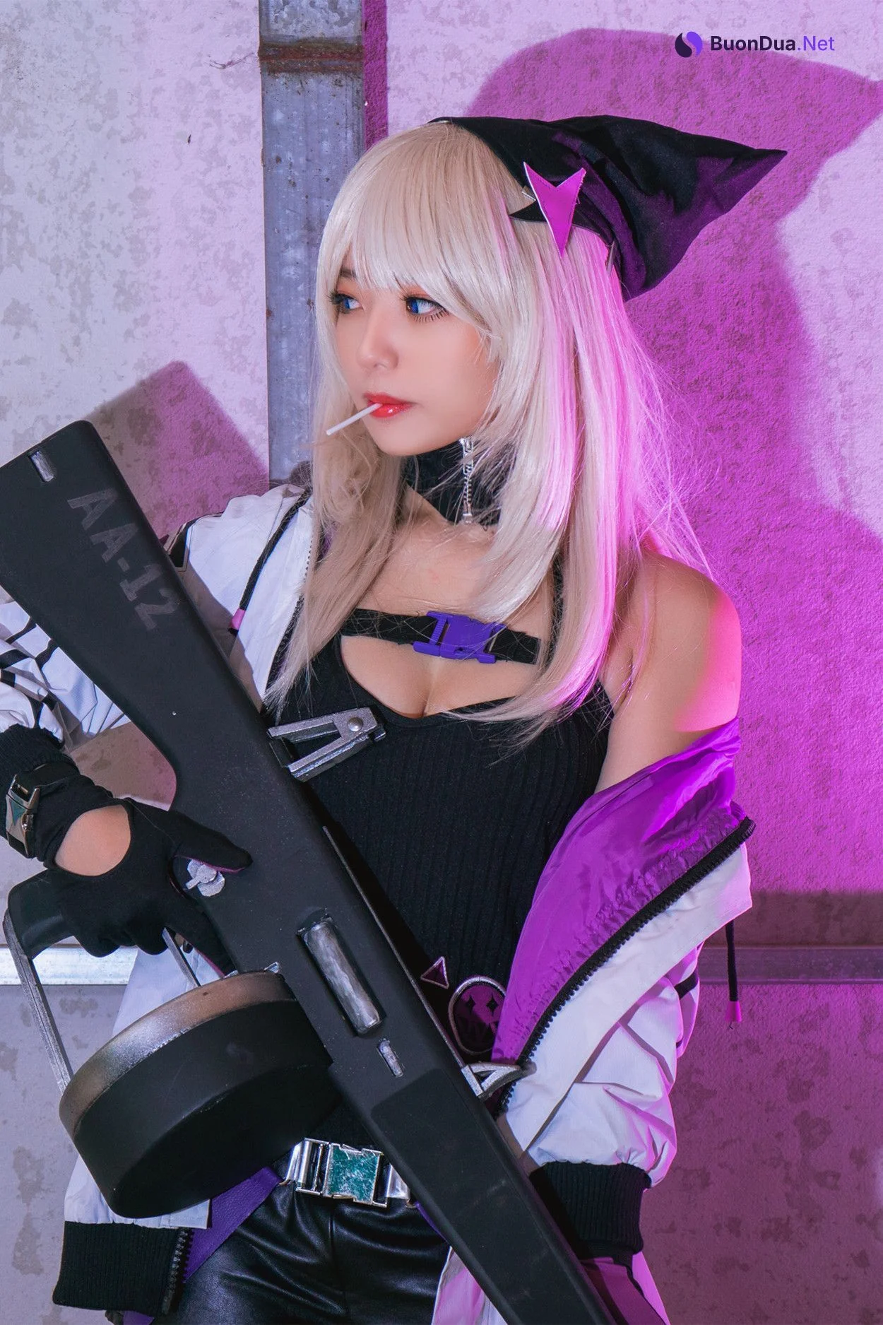 Cosplay Messie Huang AA-12 - Photo 10