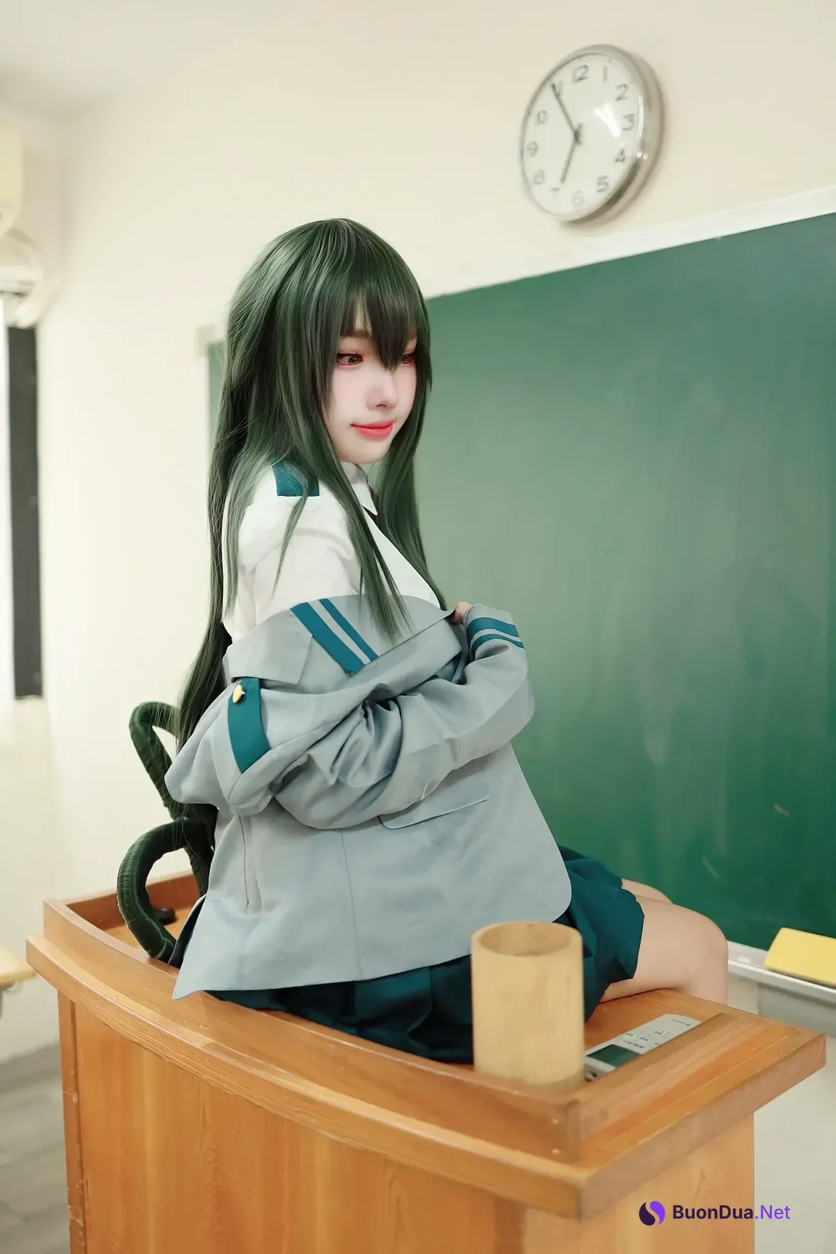 Cosplay 慕慕Momo – 剎那 Setsuna + 蛙吹梅雨 學生服 Asui Tsuyu - Photo 2