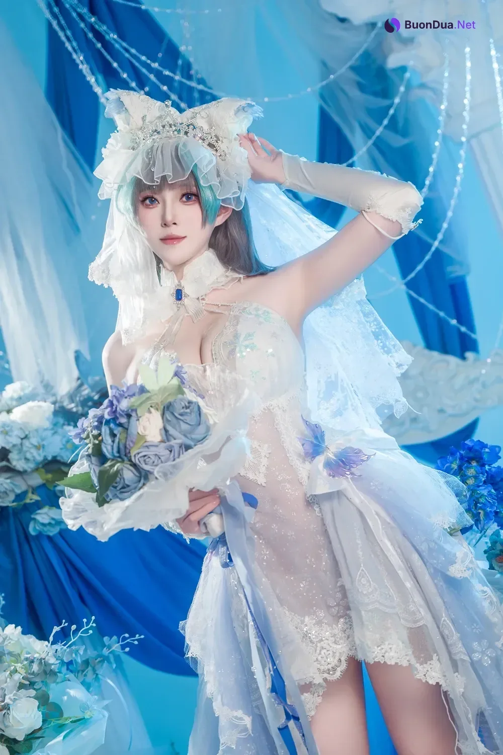 Cosplay Natsuko夏夏子 – 碧蓝航线 柴郡婚纱 - Photo 3