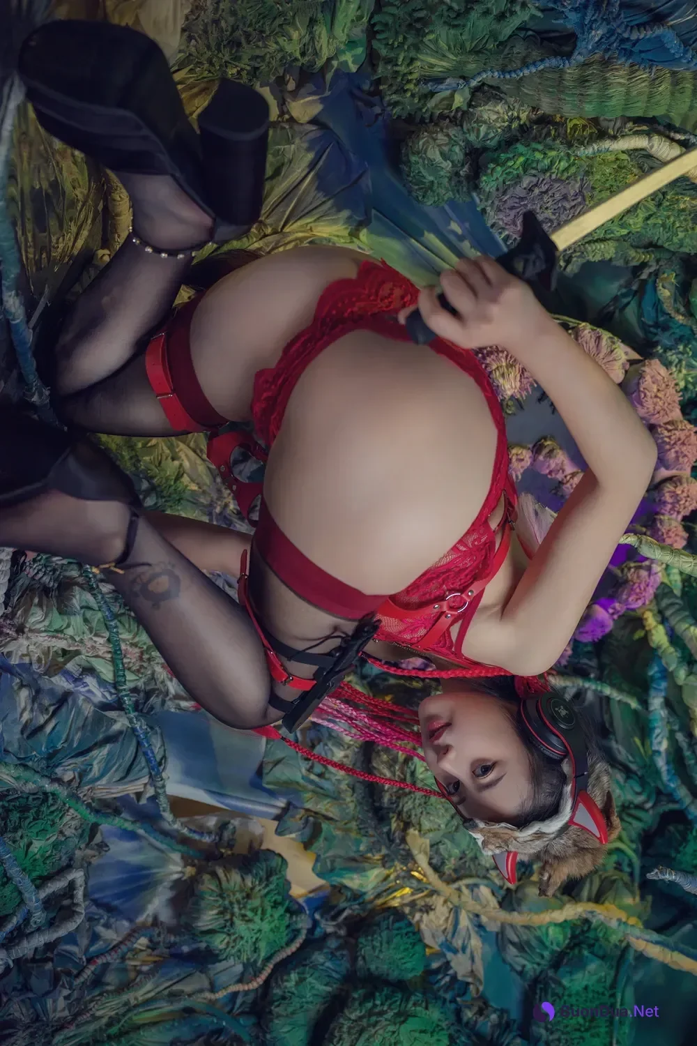 Cosplay 奈汐酱nice – 猎狼女 - Photo 19