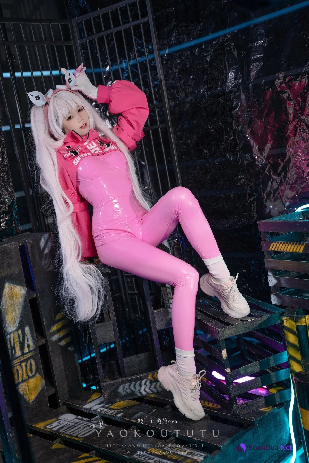 Cosplay 黏黏团子兔 NIKKE：爱丽丝 - Photo 18