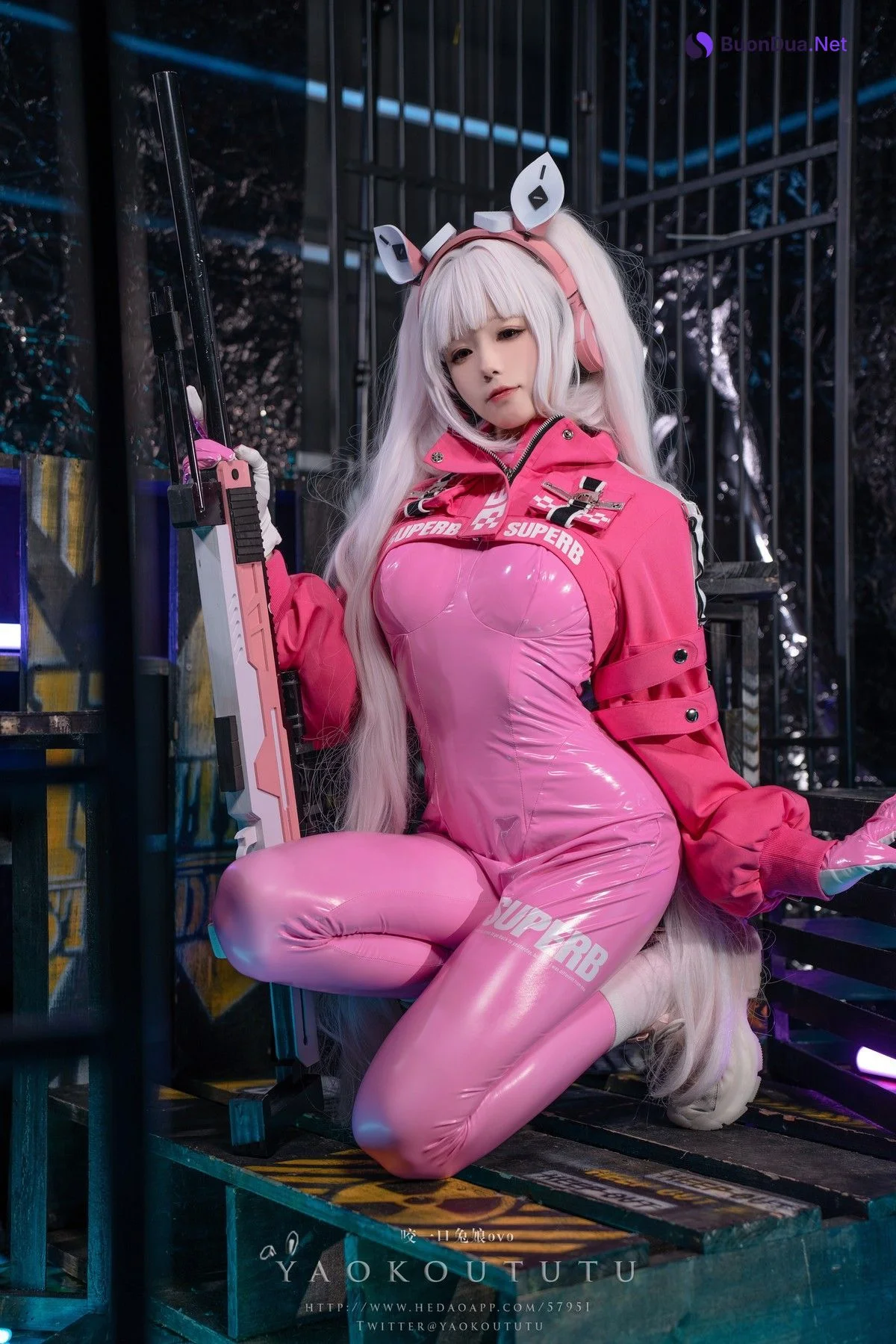 Cosplay 黏黏团子兔 NIKKE：爱丽丝 - Photo 8