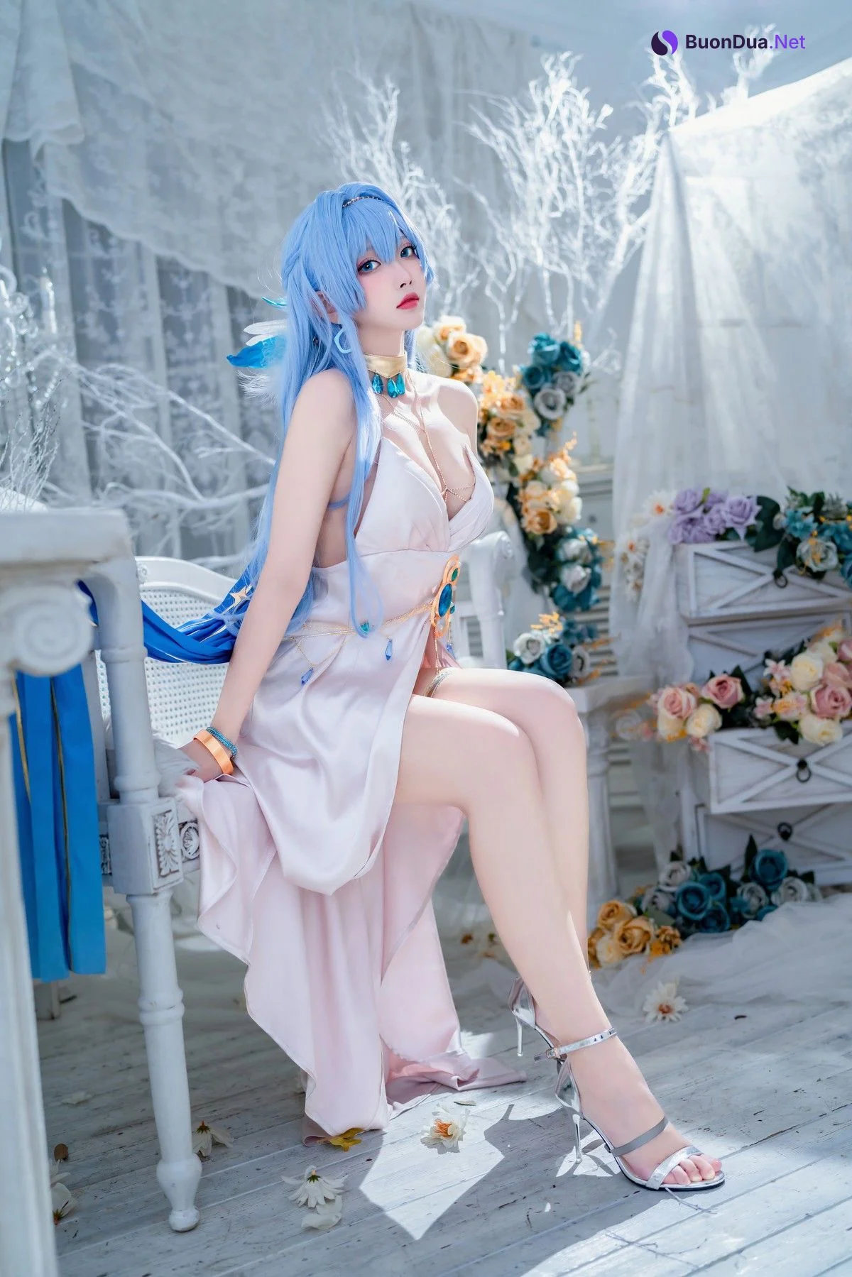Cosplay 宮本桜 Nikke胜利女神 海伦娜礼服 - Photo 15