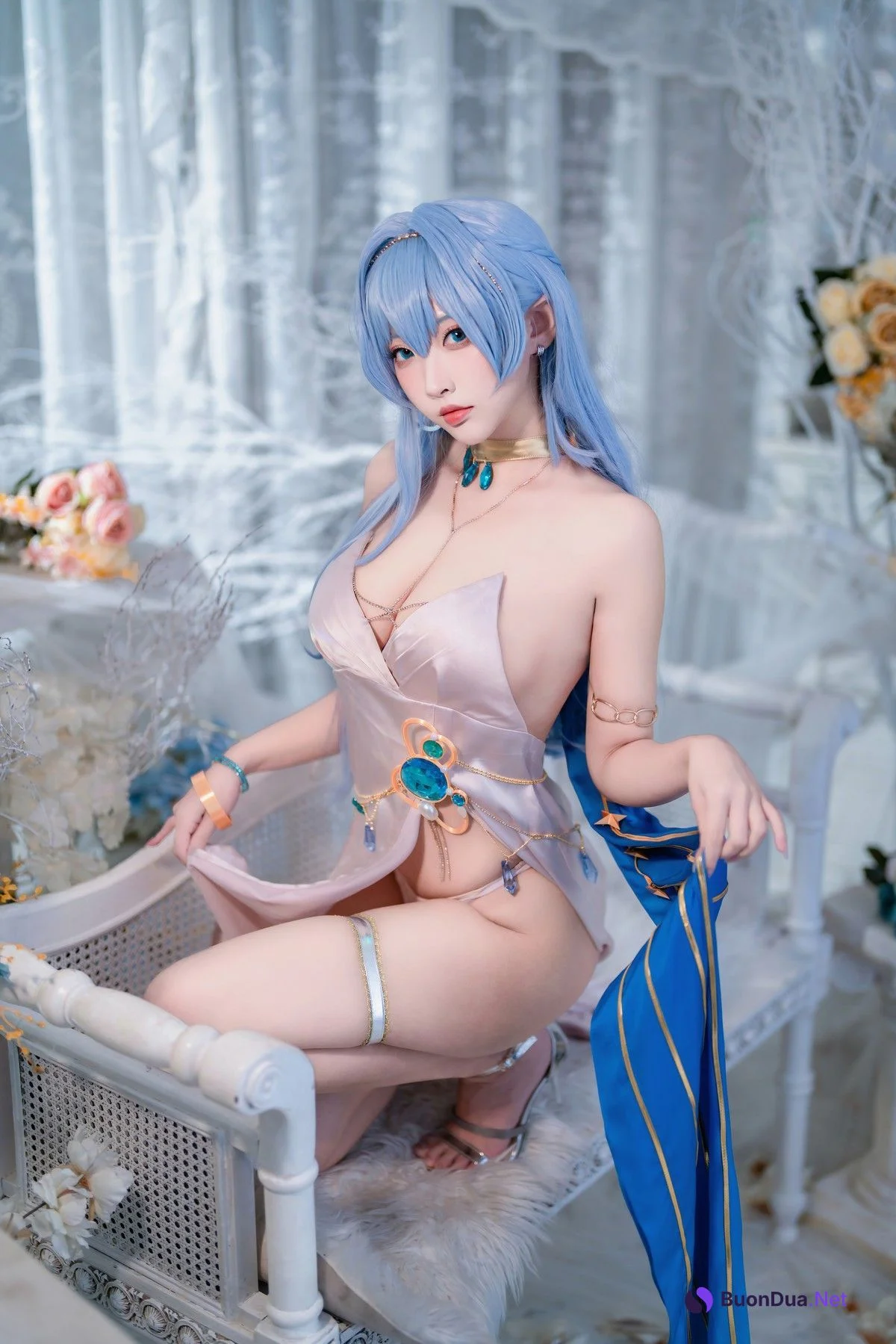 Cosplay 宮本桜 Nikke胜利女神 海伦娜礼服 - Photo 4