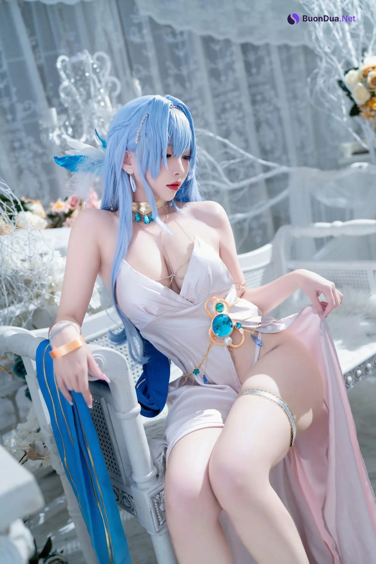 Cosplay 宮本桜 Nikke胜利女神 海伦娜礼服 - Photo 9