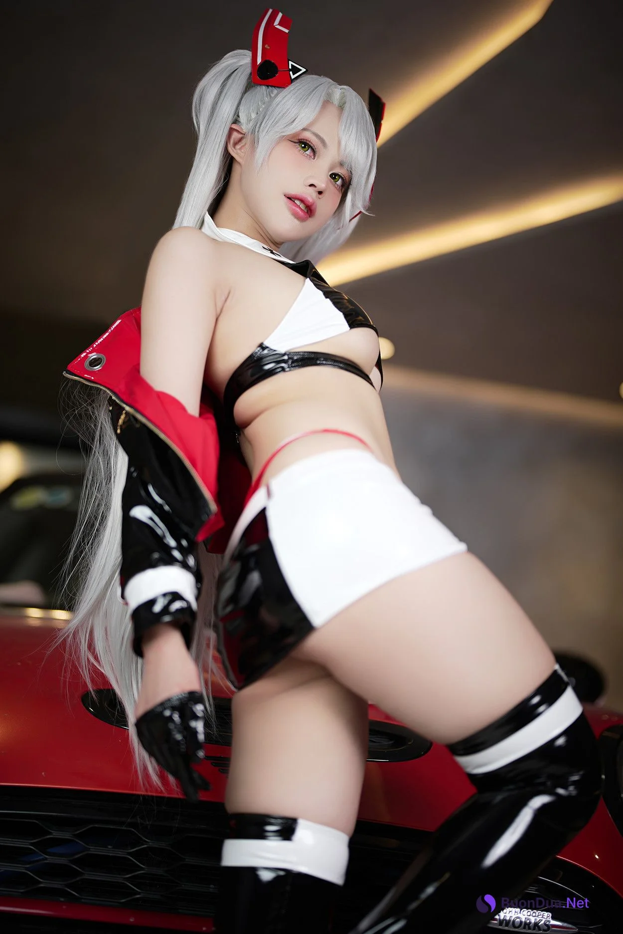 Cosplay PingPing平平 Prinz Eugen (Race Queen) Set.01 - Photo 13