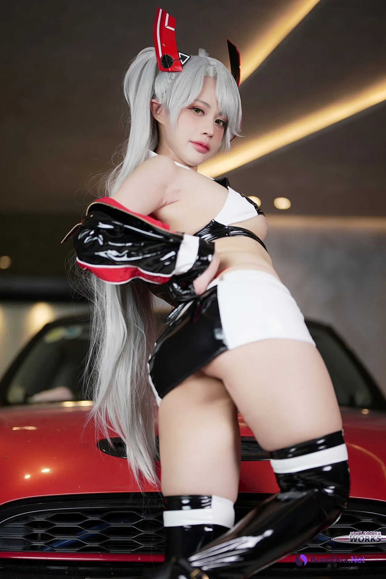 Cosplay PingPing平平 Prinz Eugen (Race Queen) Set.01 - Photo 14