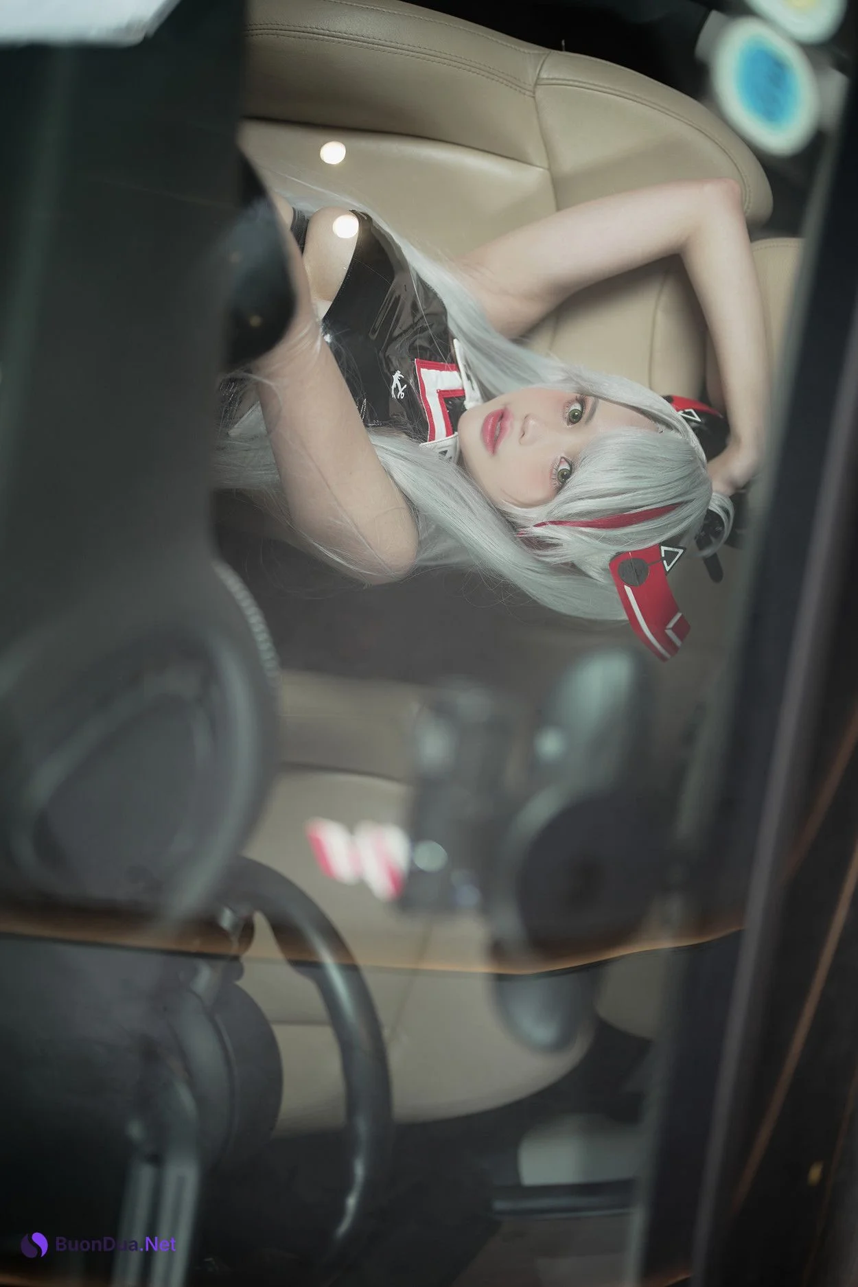 Cosplay PingPing平平 Prinz Eugen (Race Queen) Set.02 - Photo 9