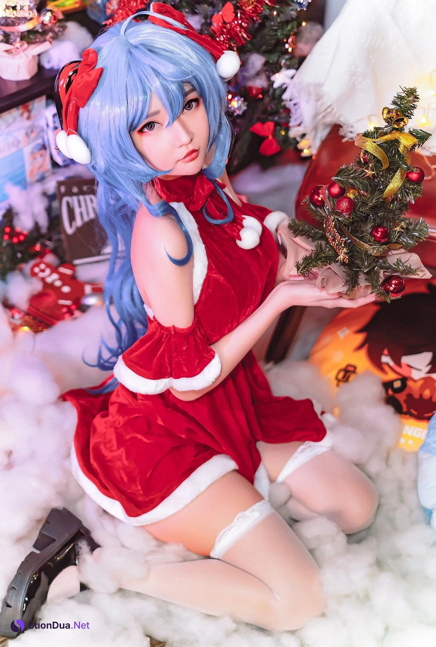 Cosplay Potato Godzilla Santa Ganyu - Photo 2