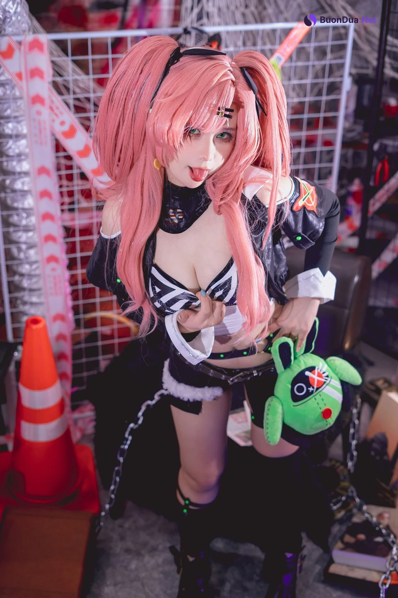 Cosplay Pyonピオン Nicole Demara - Photo 3