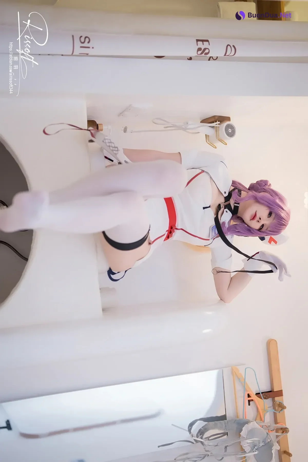 Cosplay 前羽_rr – スノウブレイク：禁域降臨 医師 - Photo 5