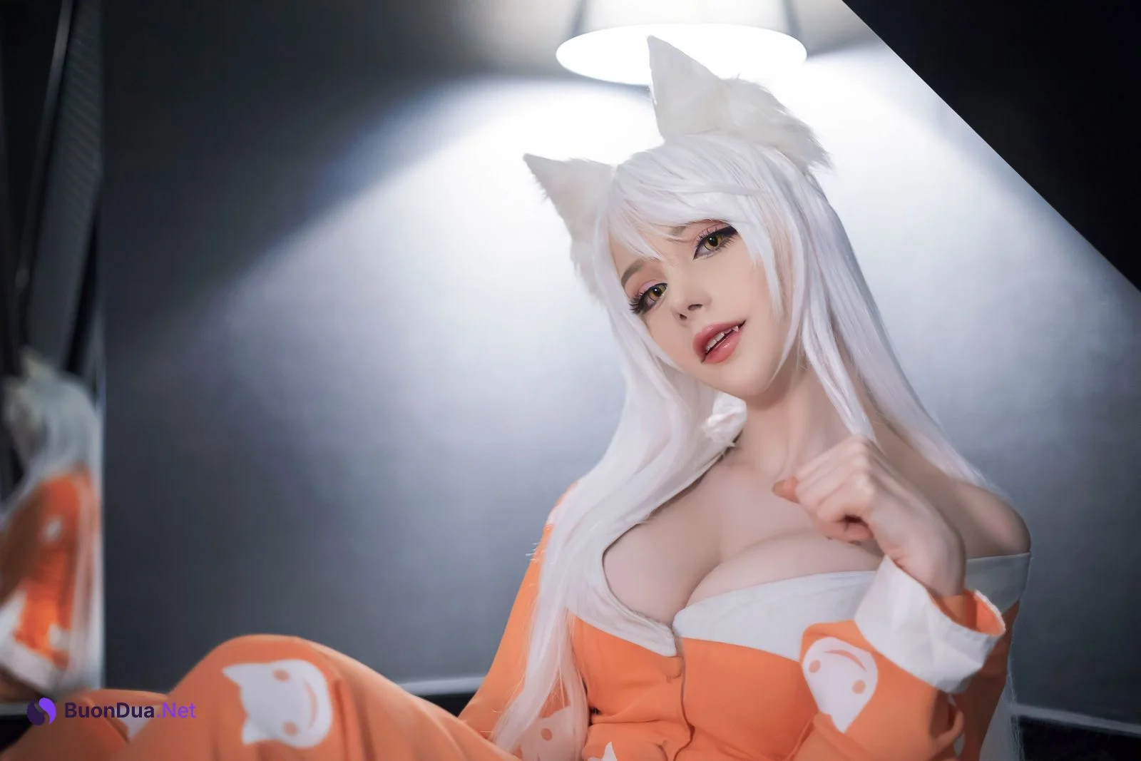 Cosplay Sayathefox 白毛狐狸 浴室诱惑 - Photo 10