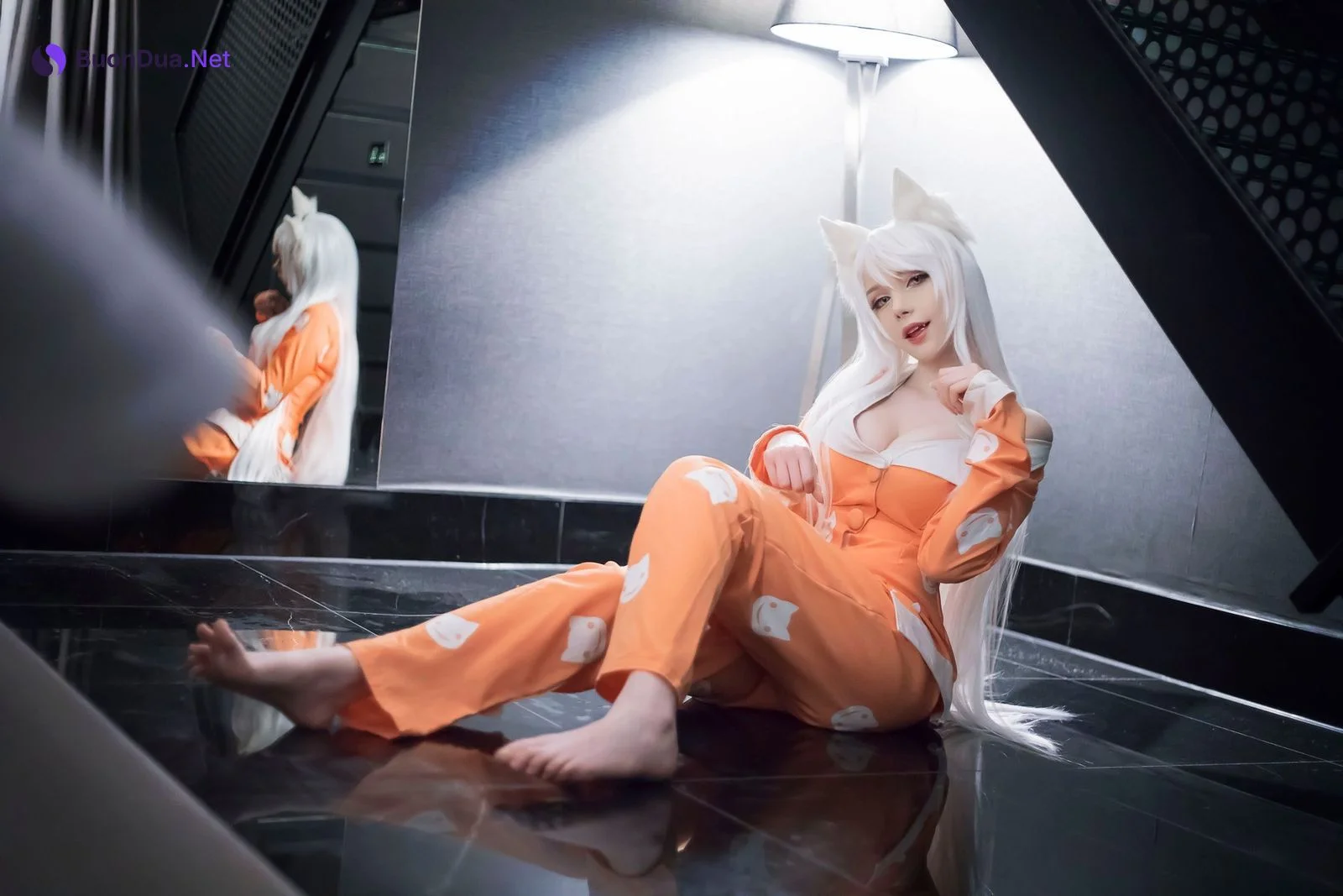 Cosplay Sayathefox 白毛狐狸 浴室诱惑 - Photo 11
