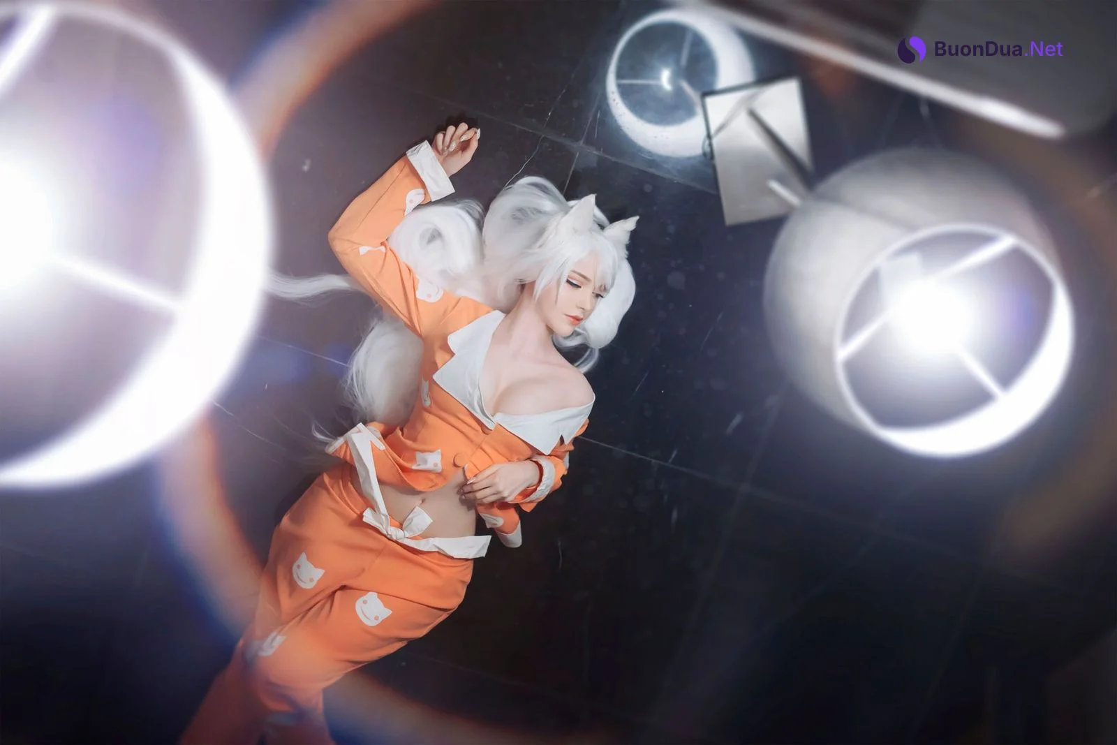 Cosplay Sayathefox 白毛狐狸 浴室诱惑 - Photo 8