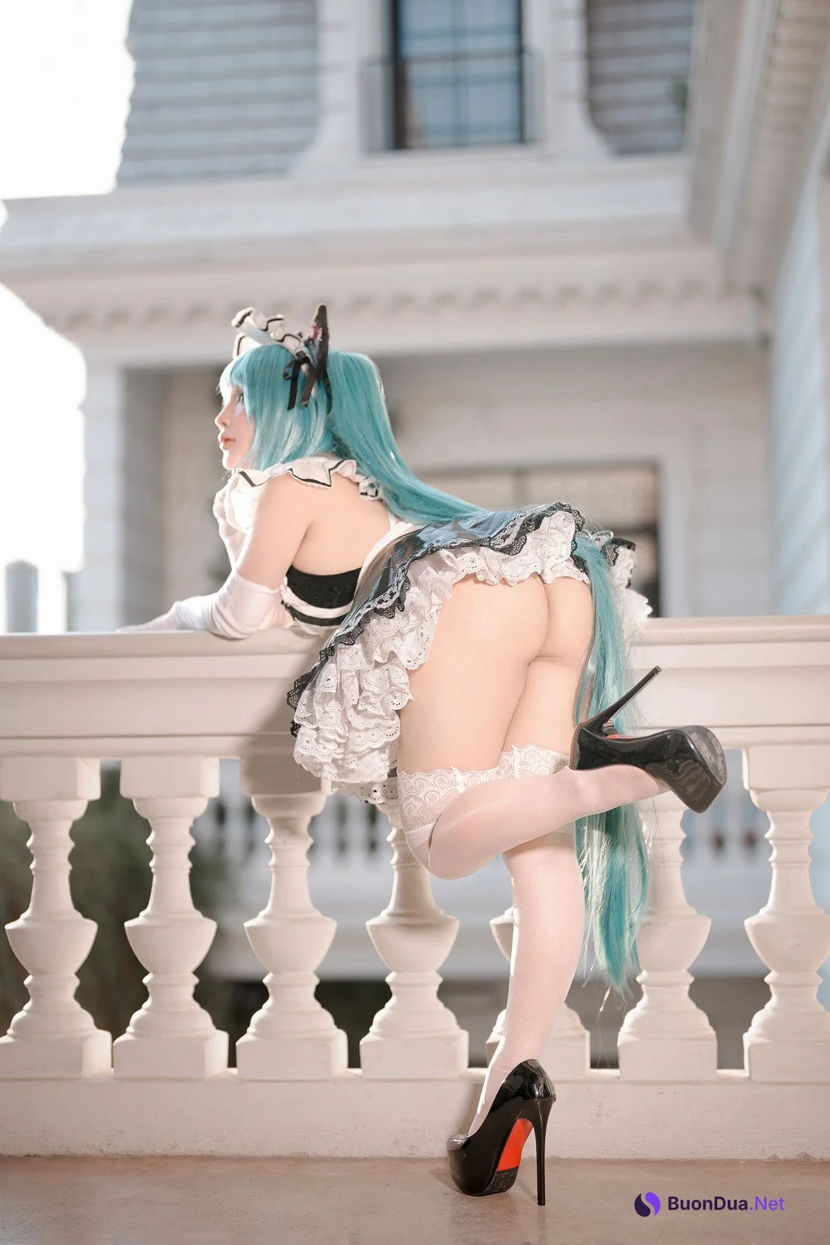 Cosplay SayoMomo小桃 NIKKE Privaty Maid - Photo 11