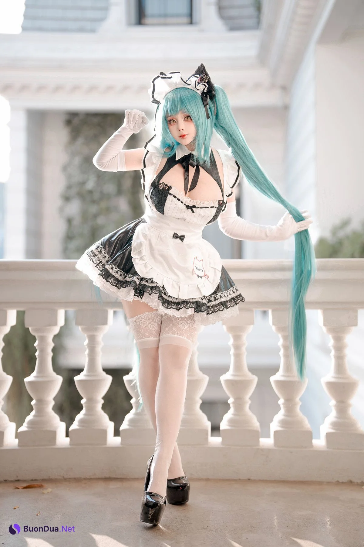 Cosplay SayoMomo小桃 NIKKE Privaty Maid - Photo 6