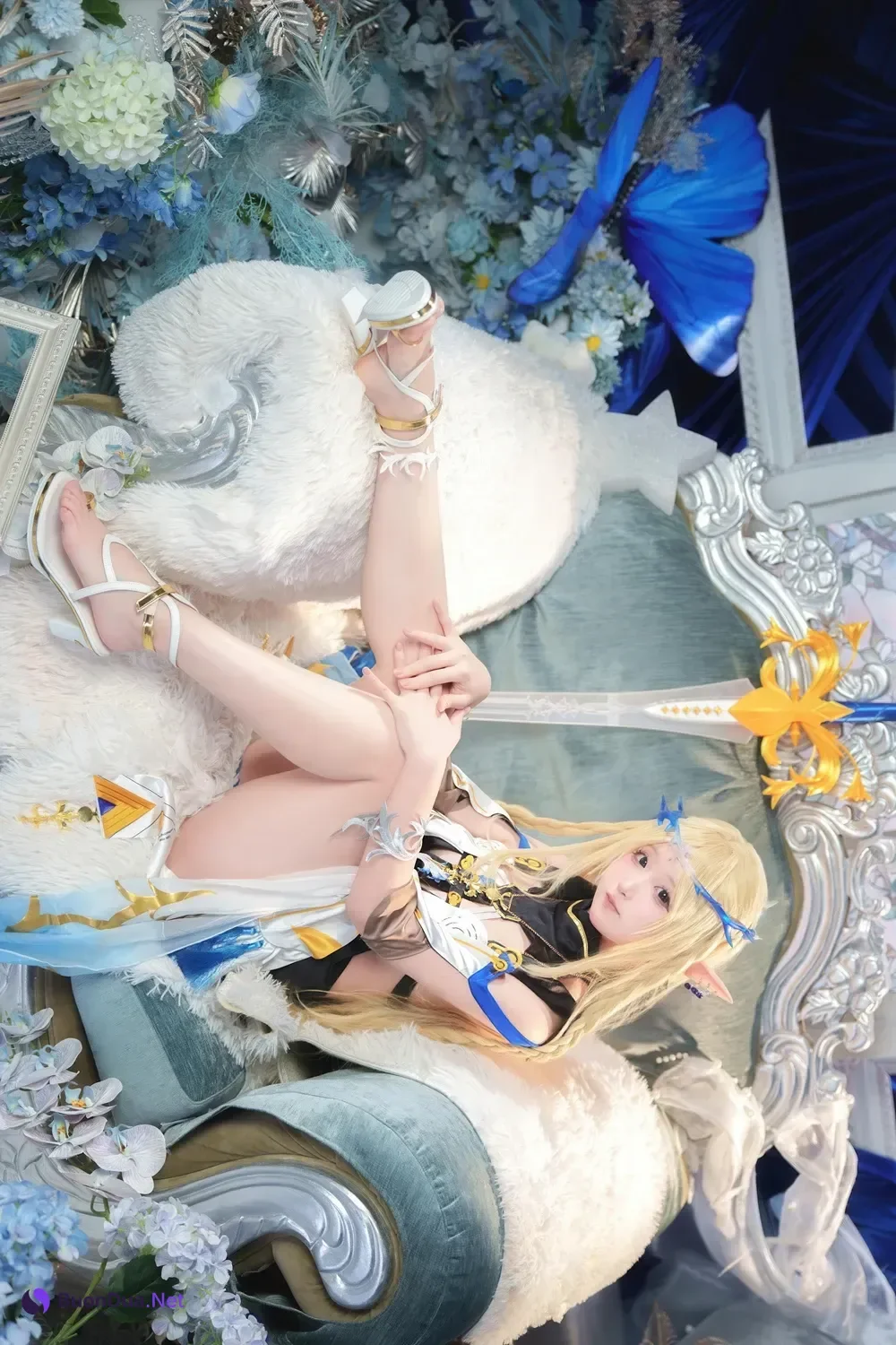 Cosplay Seele麦麦 – 鸣潮 菲比&卡提希娅·蓝色花海物语 - Photo 10