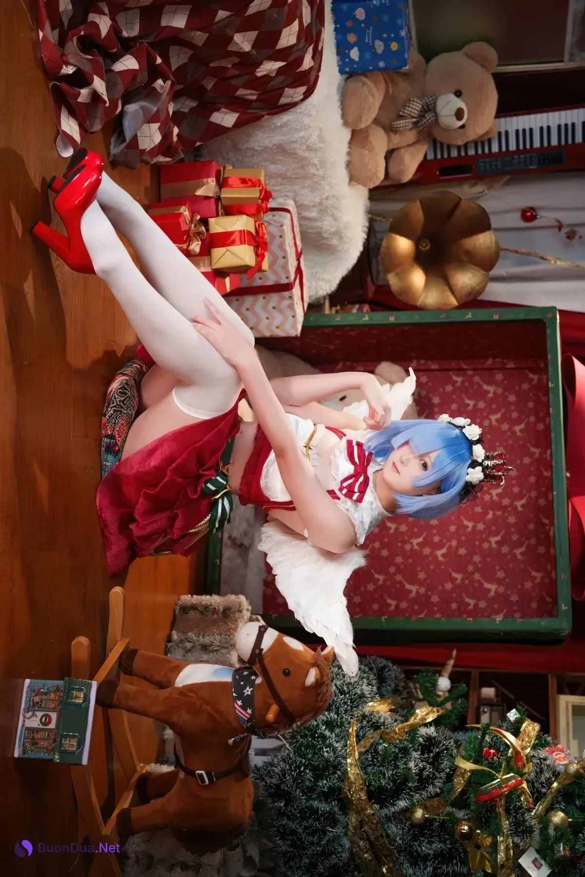 Cosplay Seele麦麦 – 蕾姆 圣诞物语 - Photo 4