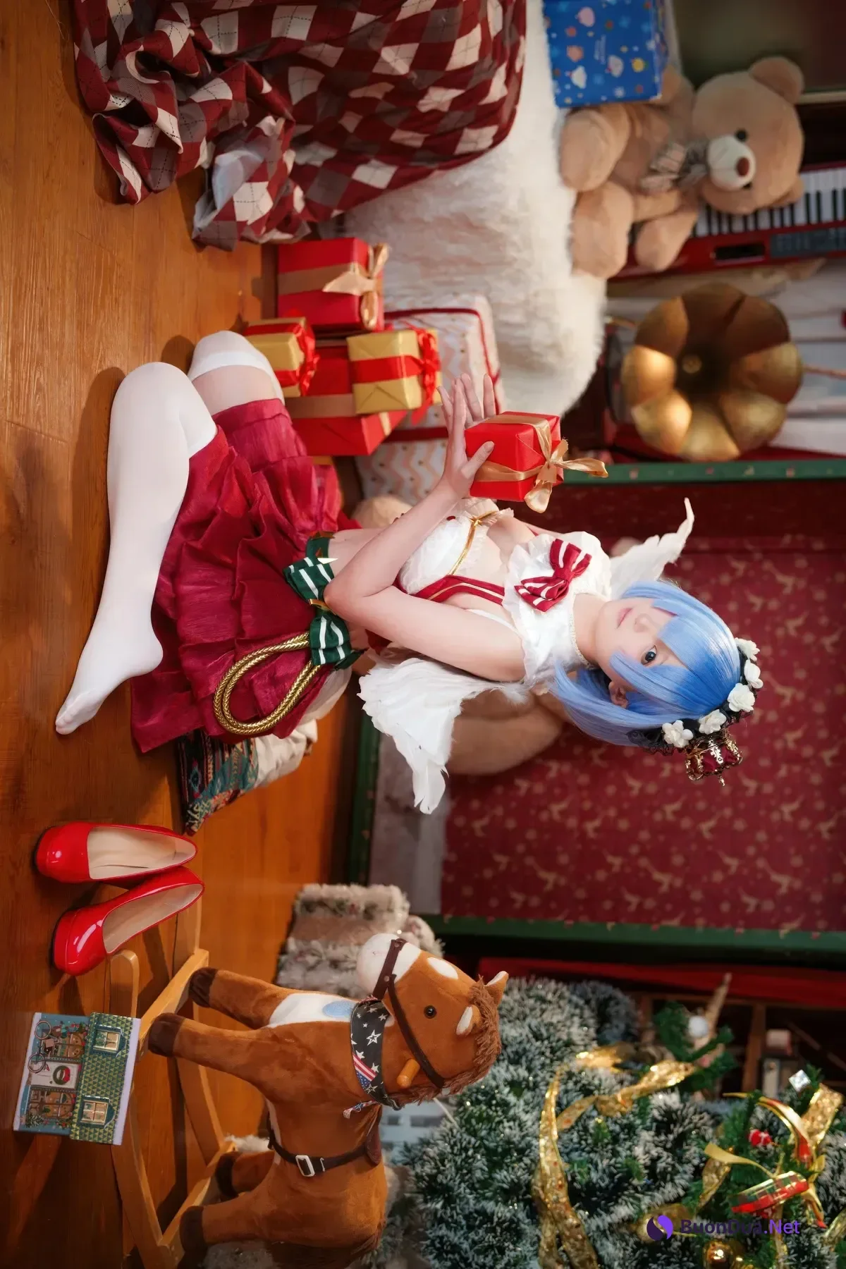 Cosplay Seele麦麦 – 蕾姆 圣诞物语 - Photo 9