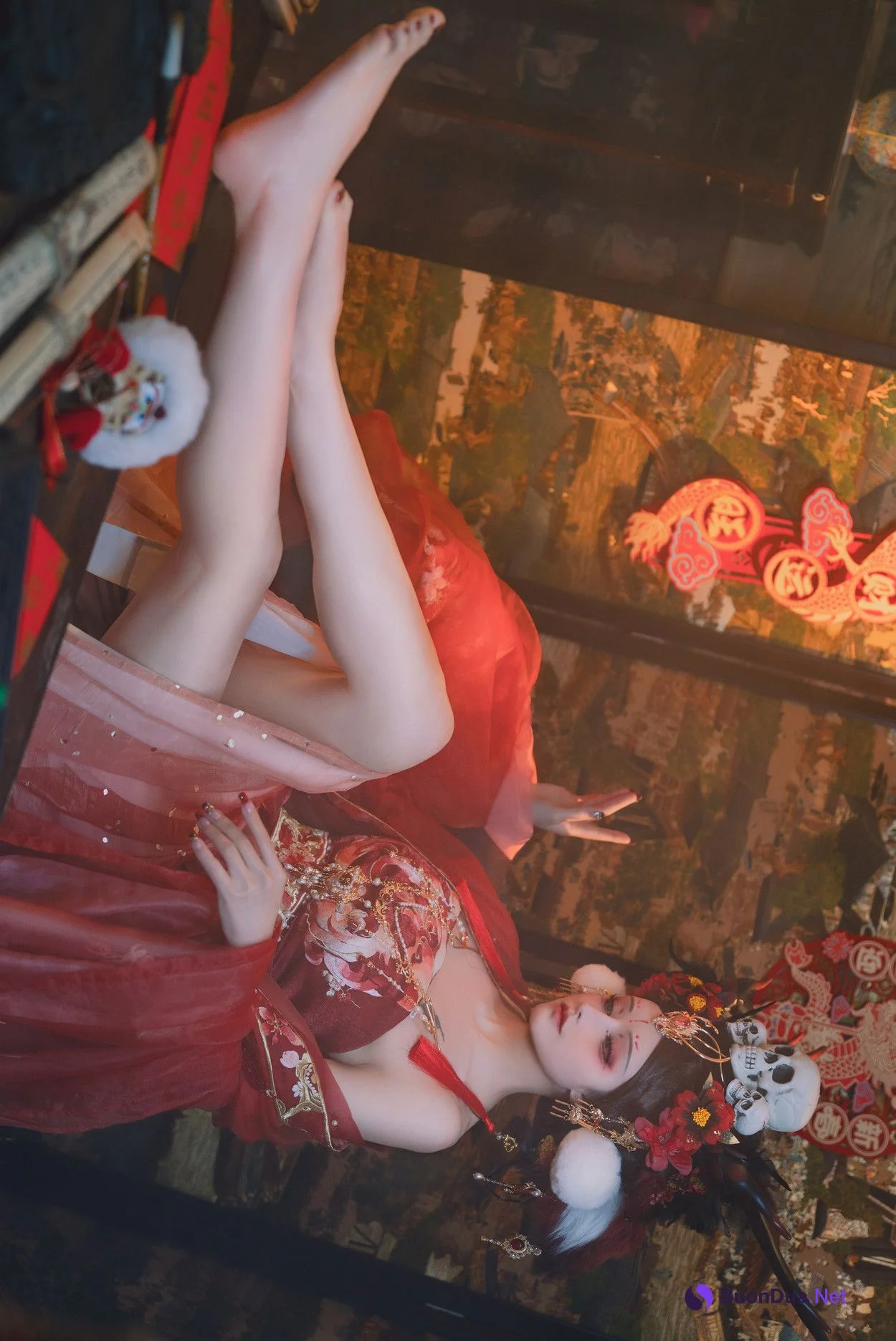 Cosplay 鹿八岁 闯进我家的凶凶年兽 Set.01 - Photo 2