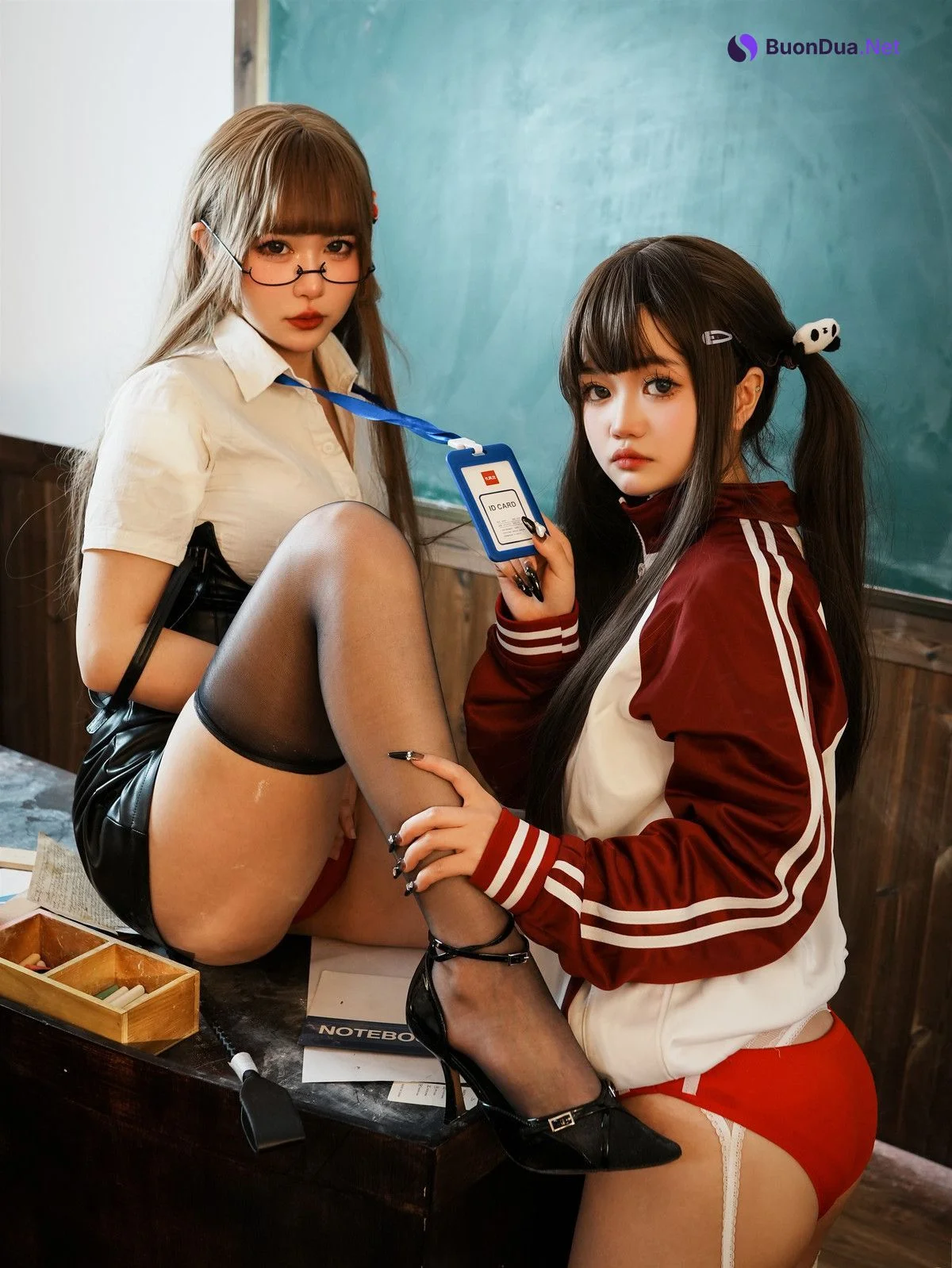 Cosplay Tina很妖孽呀 双马尾学生与老师 - Photo 5