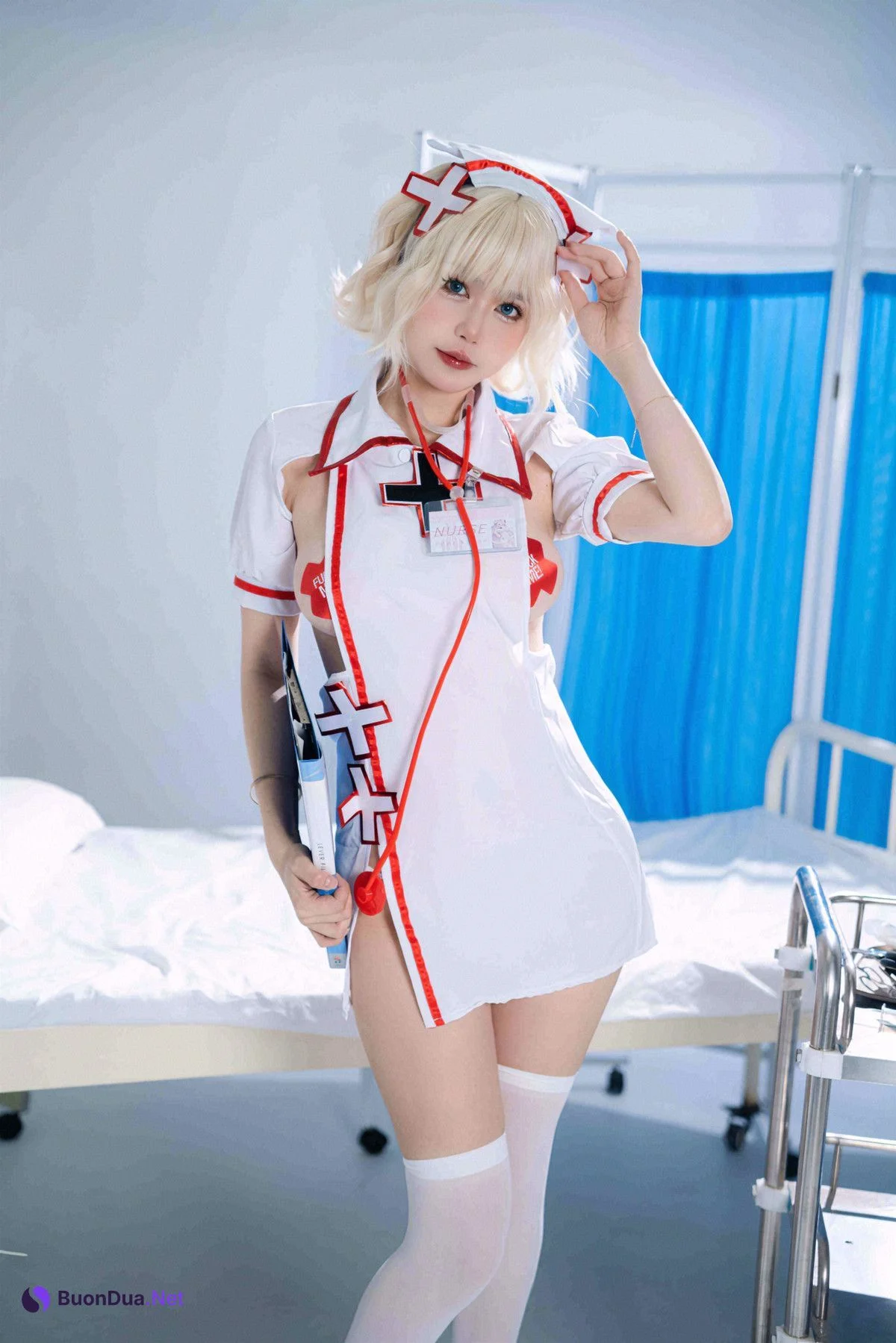 Cosplay Tina很妖孽呀 白色护士妹妹 - Photo 2