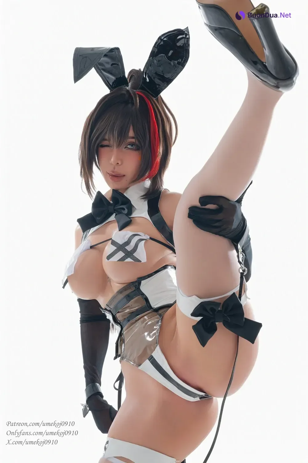 Cosplay Umeko.J – Bay Radiant Rabbit NIKKE - Photo 16