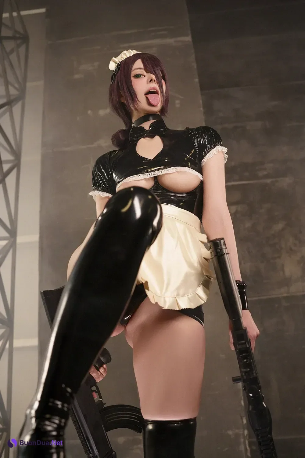 Cosplay Vinnegal – Mikasa Ackerman & Reze Battle Maid II - Photo 4