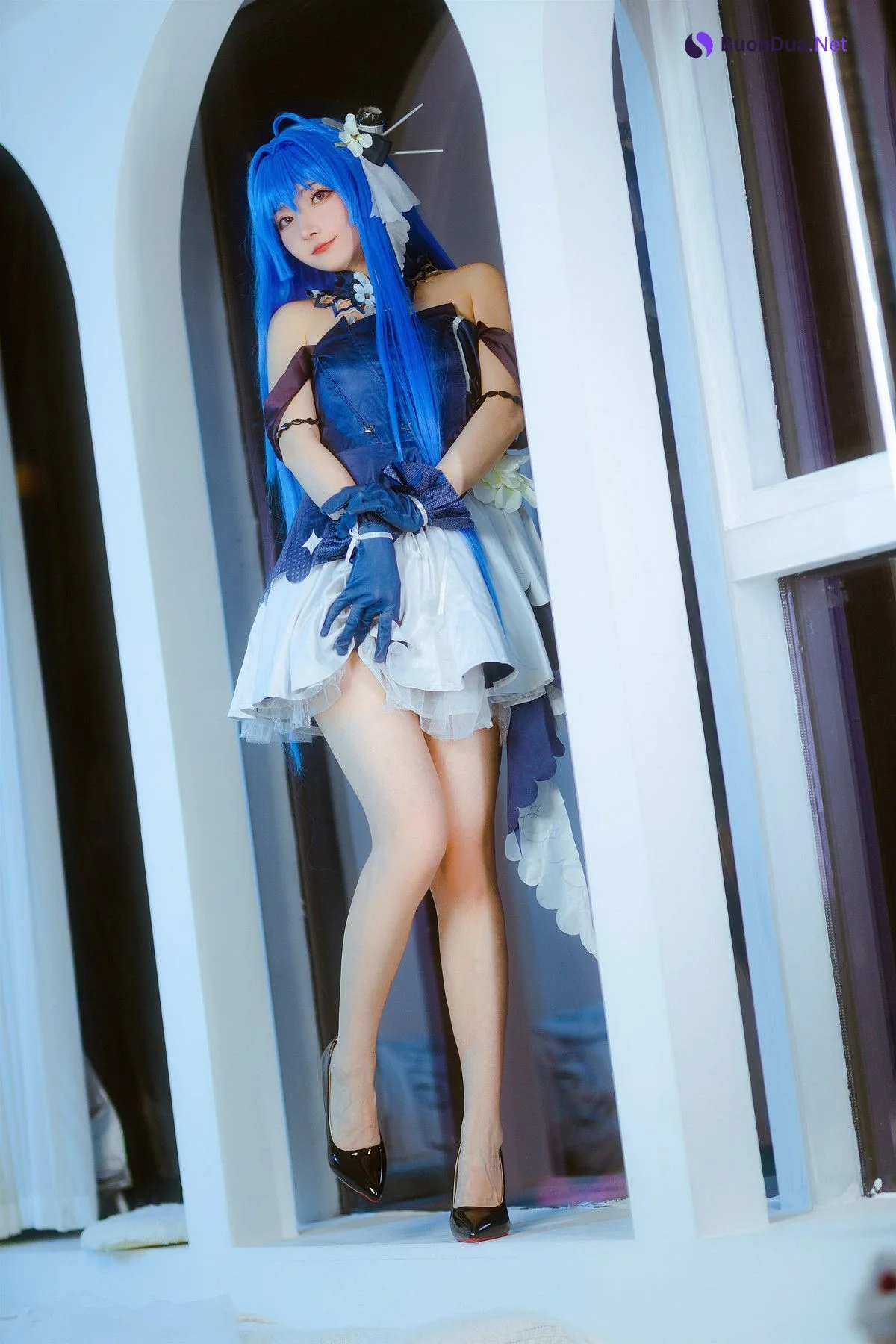 Cosplay 是三不是世w Nikke胜利女神 海伦娜捆绑 - Photo 2