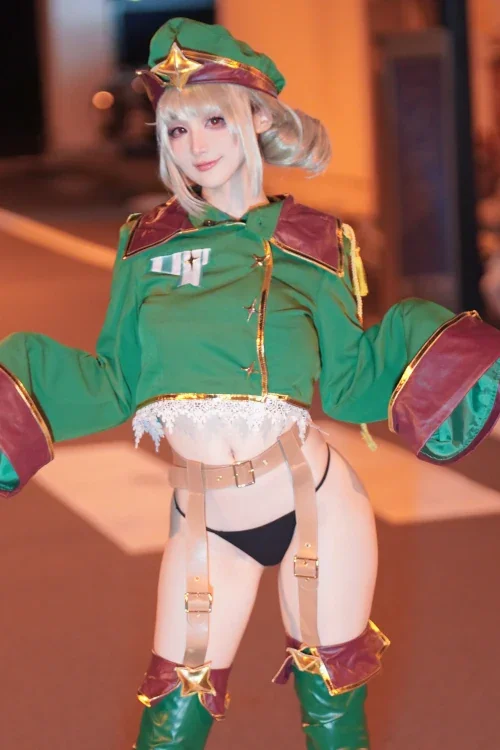 Cosplay 幼愛Youmeko – 小琪舞豹式装甲