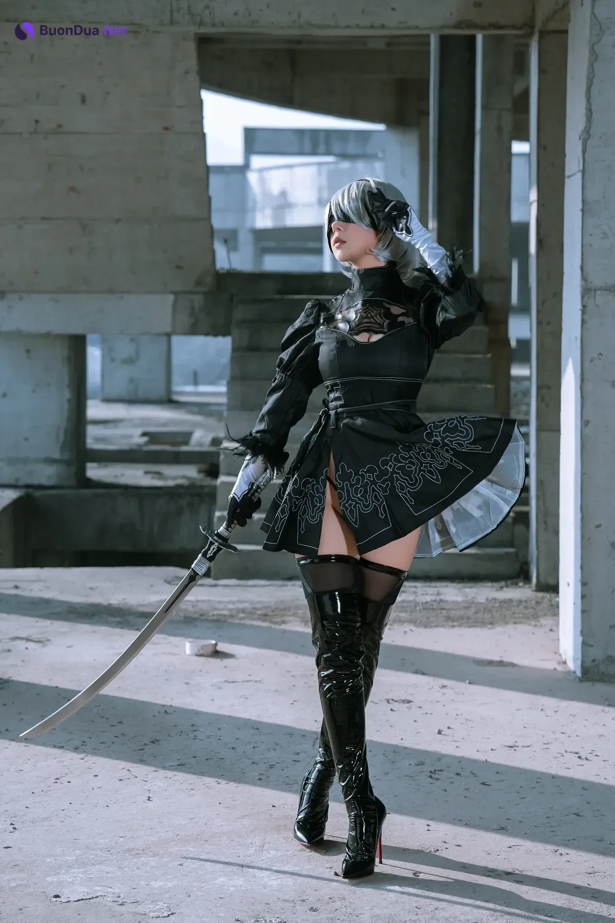 Cosplay 云溪溪Yunx1x1 & 奶桃 – 2B本 YoRHa No.2 Type B 下 Set.04 - Photo 4
