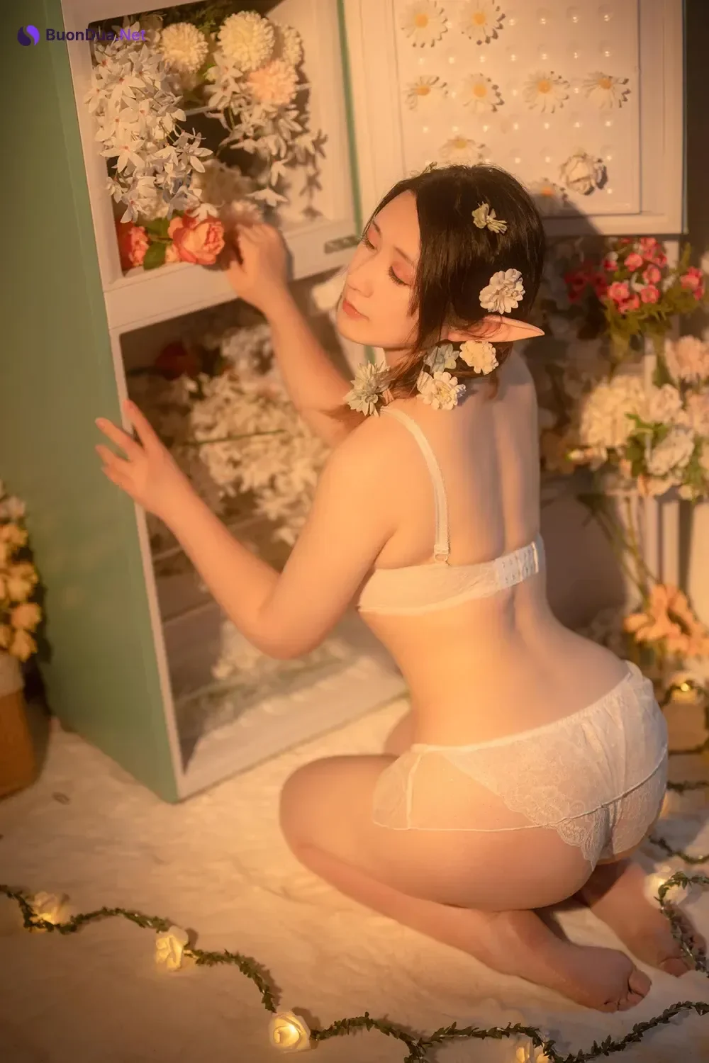 Cosplay Zyra秋 – 俘虏刺客 & 繁花 - Photo 12