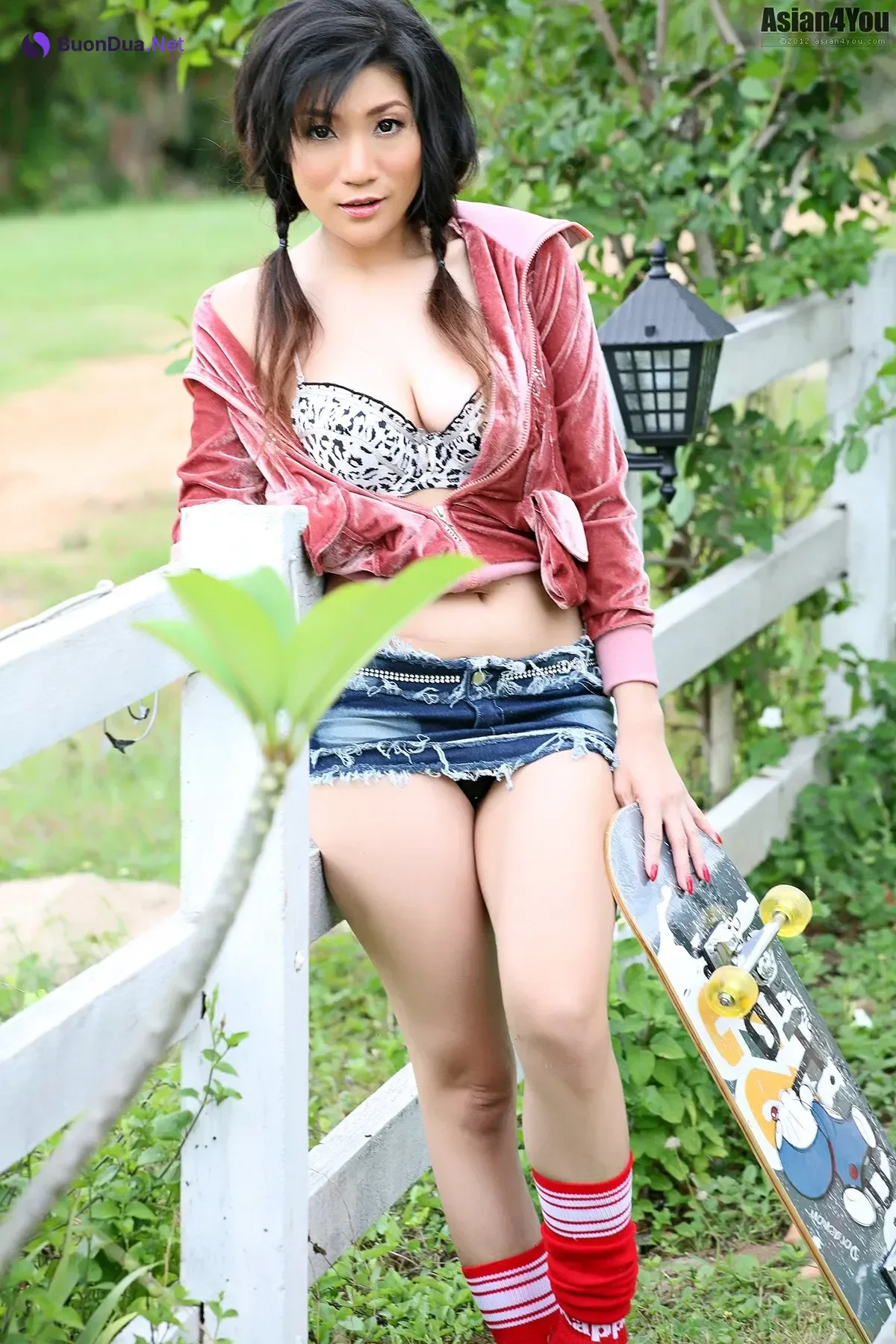 Dana – The Black Alley Photobook Set.03 - Photo 3