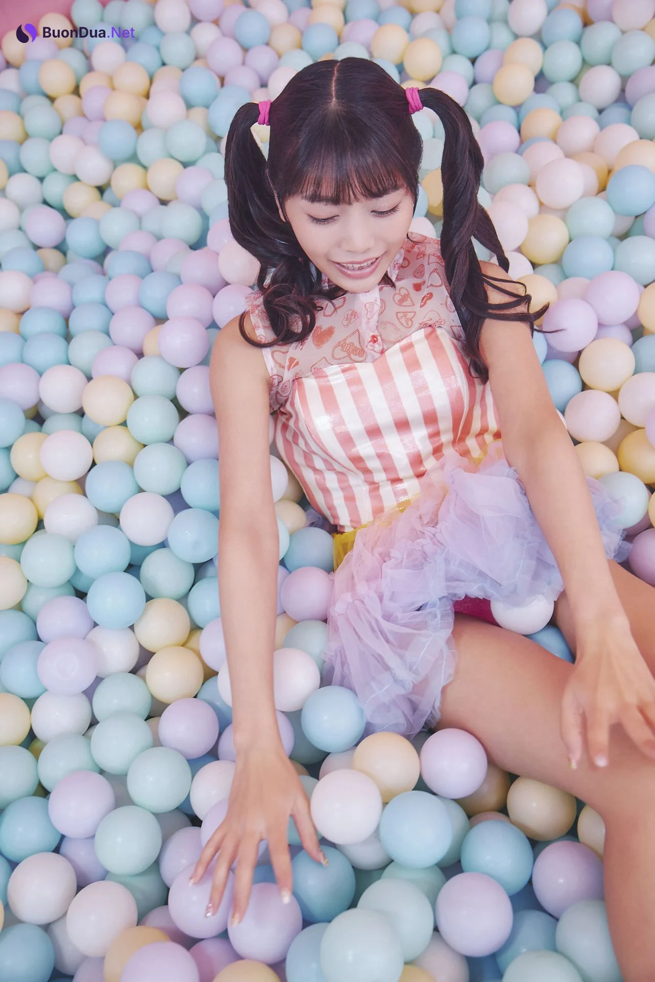 松下玲緒菜&宮内凛, ヤングガンガンデジタル限定写真集 「Dear Girls」 Set.01 - Photo 10