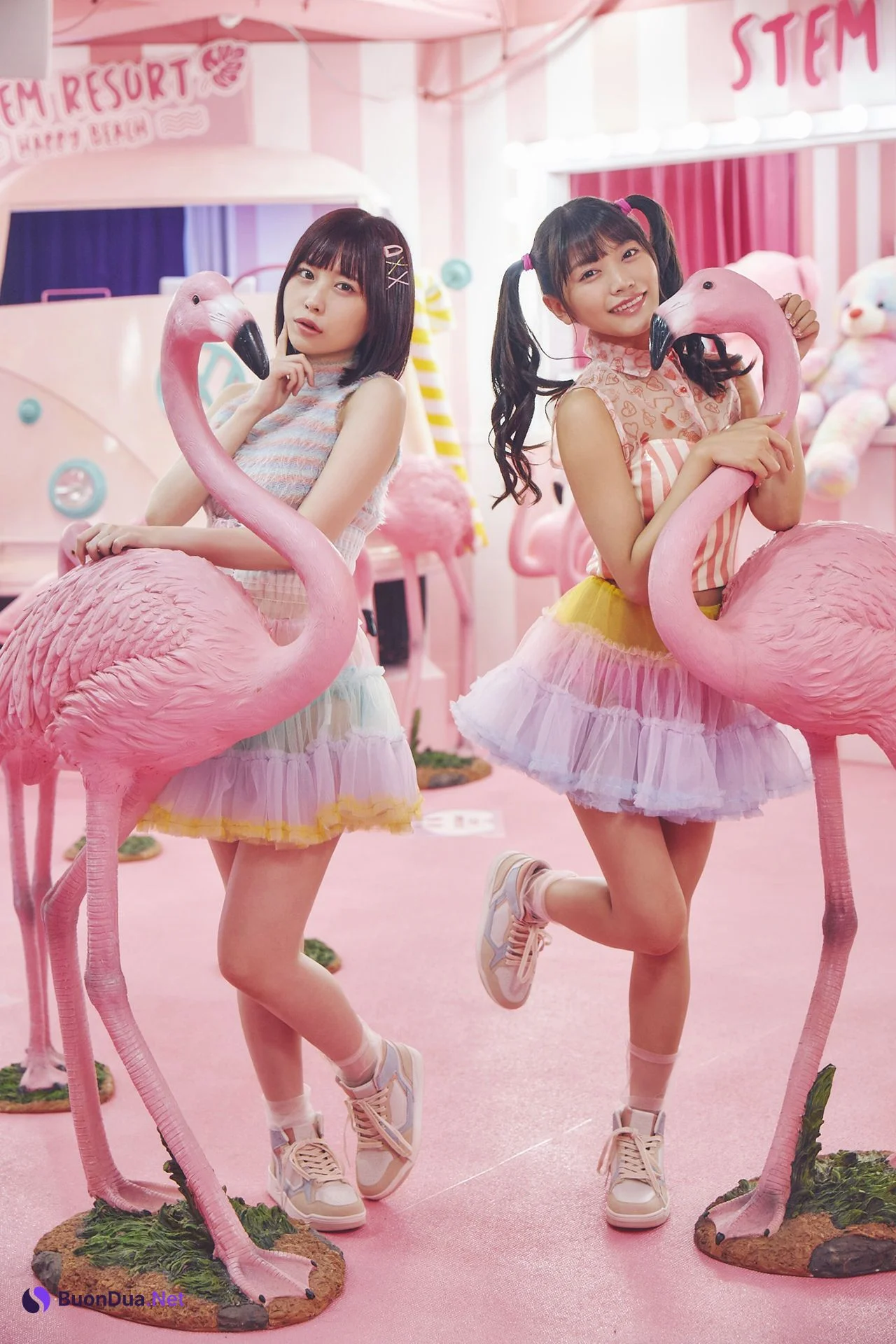 松下玲緒菜&宮内凛, ヤングガンガンデジタル限定写真集 「Dear Girls」 Set.01 - Photo 2